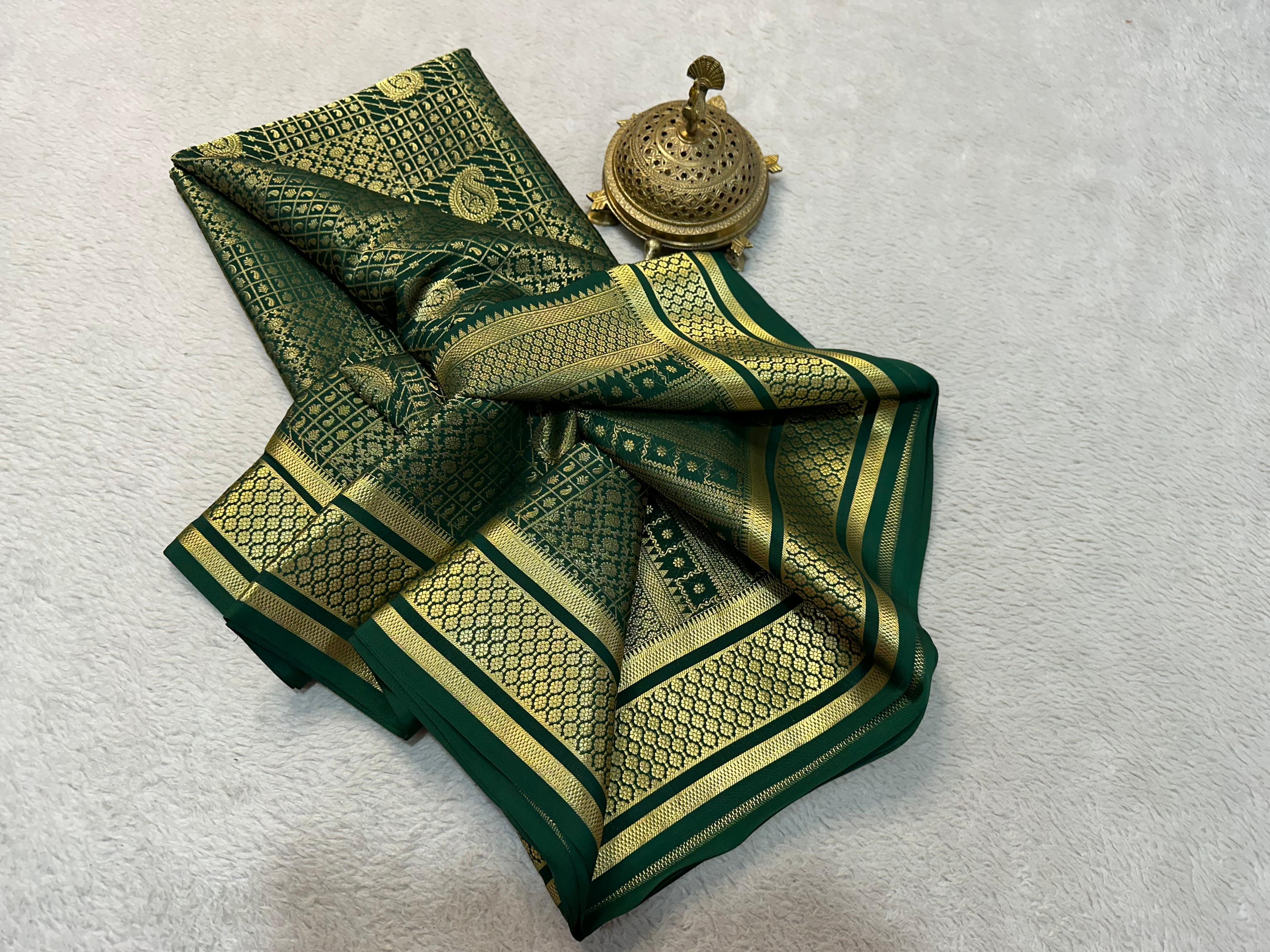 Intricate Beauty: Mango Design Checks and Rich Pallu on Pure Silk