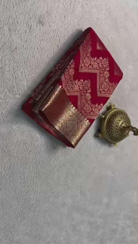 Load video: The Royal Brocade Silk Saree Elegance