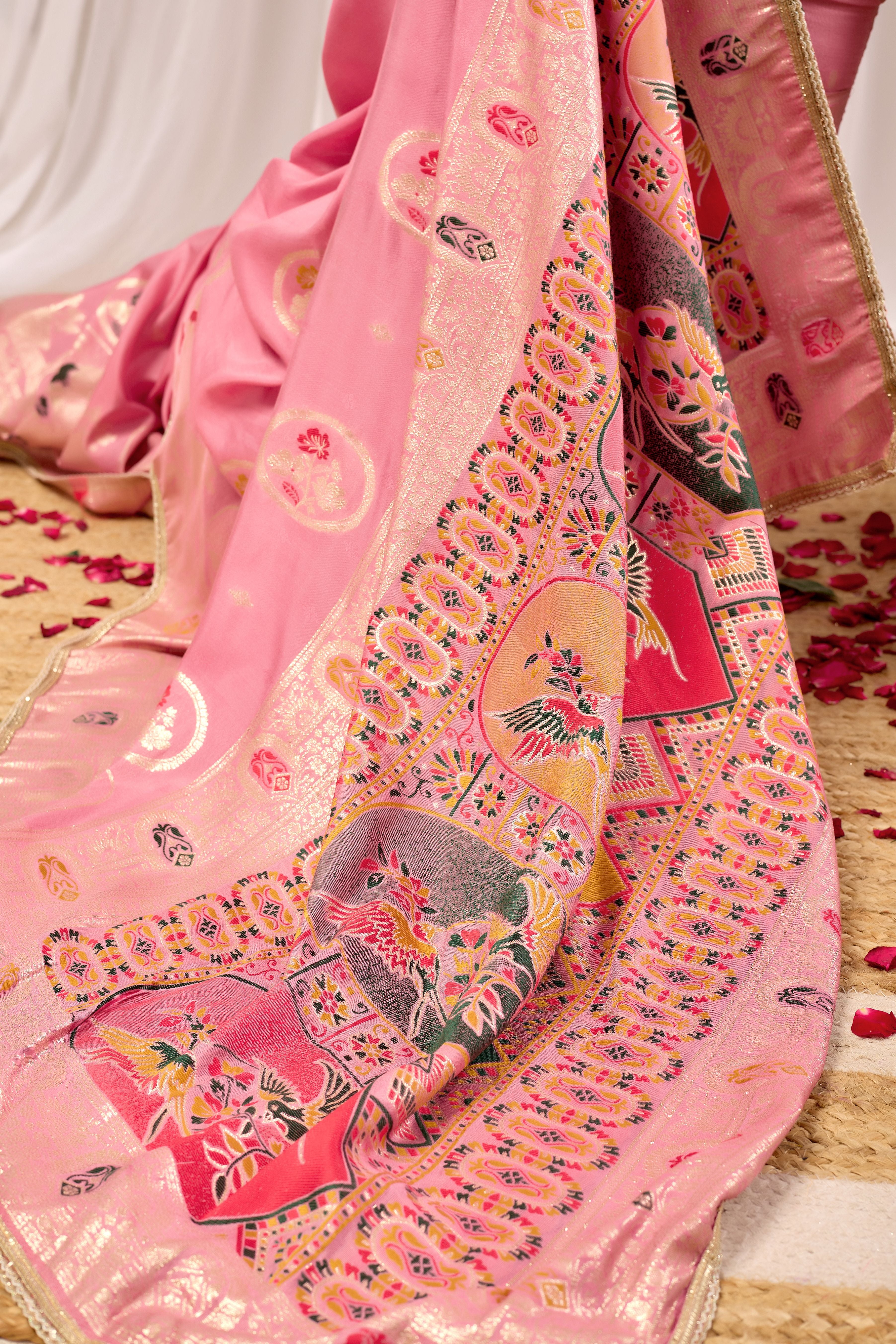 Elegant Soft Pink Woven Silk Saree with Classic Traditional Patterns, Designer Border and Luxurious Pallu