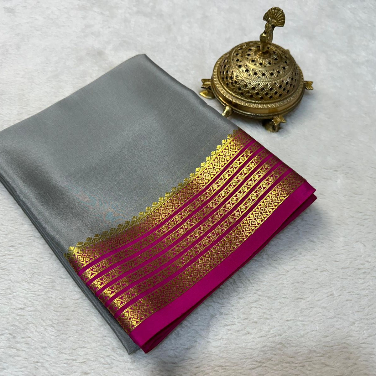 Beautiful Pure Mysore silk sarees in Elegant Traditional border