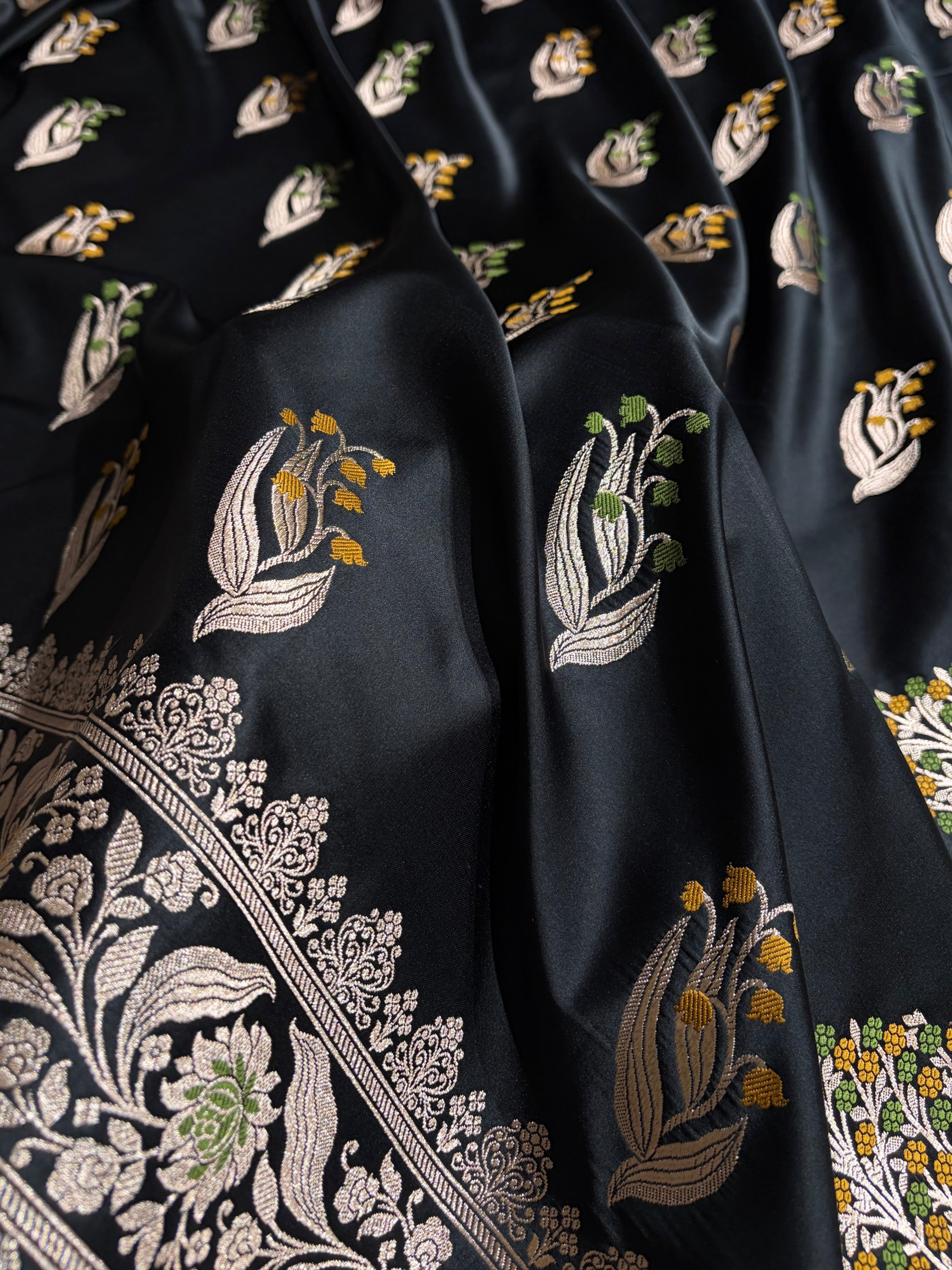 Mashru Satin Silk Banarasi Saree with Scalloped Border & Rupa Sona Motifs
