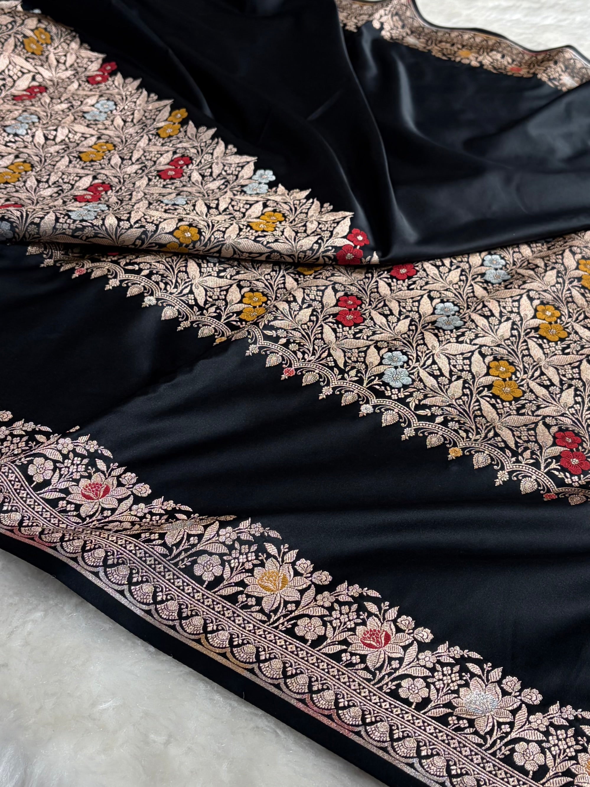 Mashru Silk Banarasi Saree with Rupa Sona Motifs & Scalloped Border