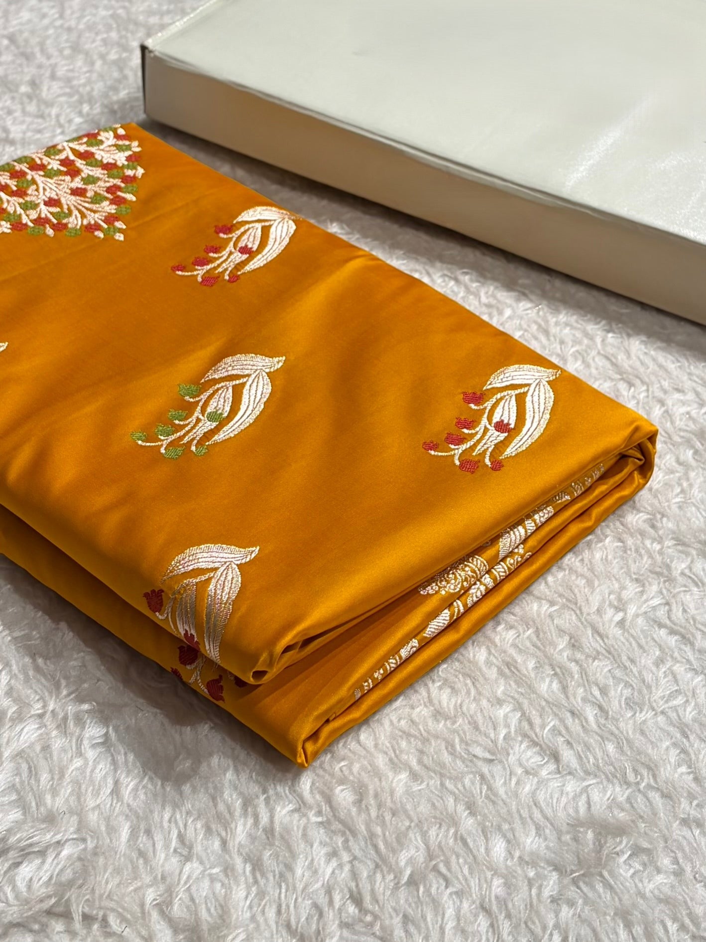 Mashru Satin Silk Banarasi Saree with Scalloped Border & Rupa Sona Motifs
