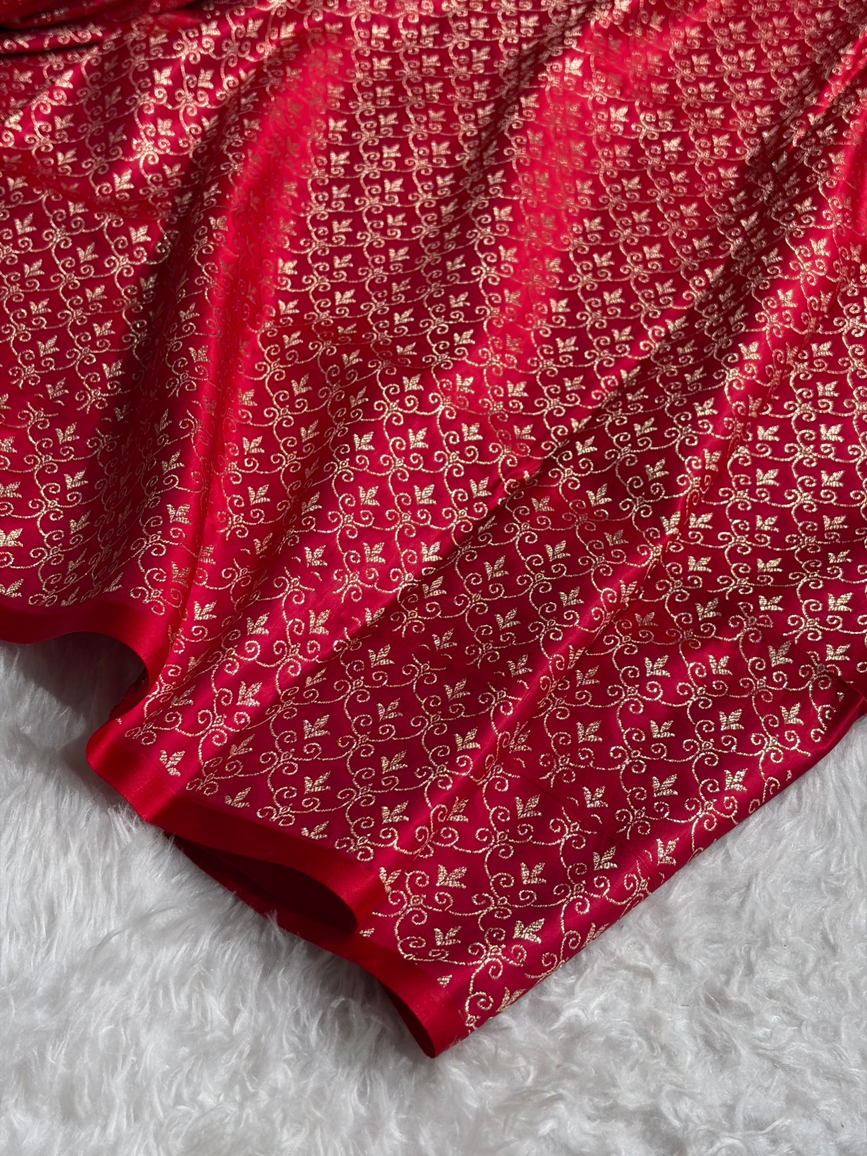 Banarasi Mashru Silk Saree with Floral Scalloped Border & Rupa Sona Motifs