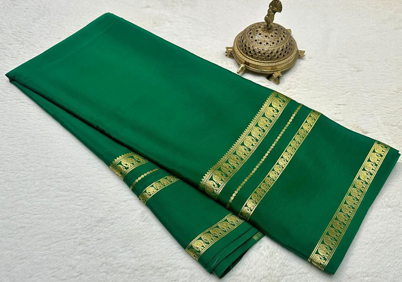 Elegant Soft Silk Saree with Intricate Gaj Motif Zari Border Detailing