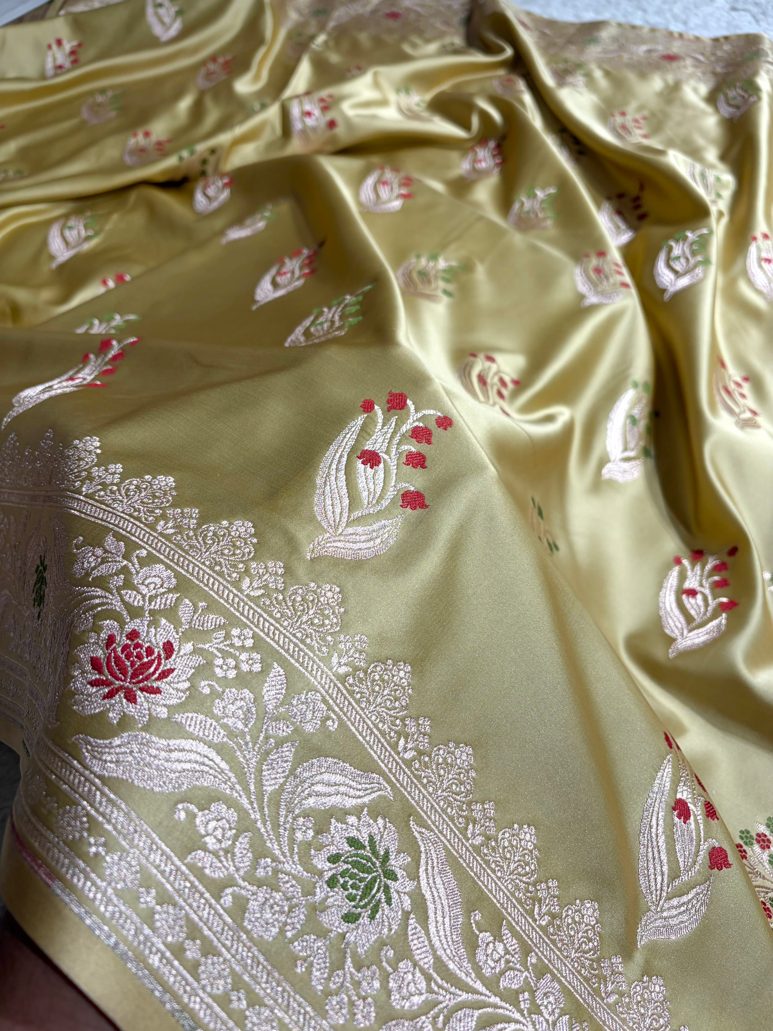Mashru Satin Silk Banarasi Saree with Scalloped Border & Rupa Sona Motifs