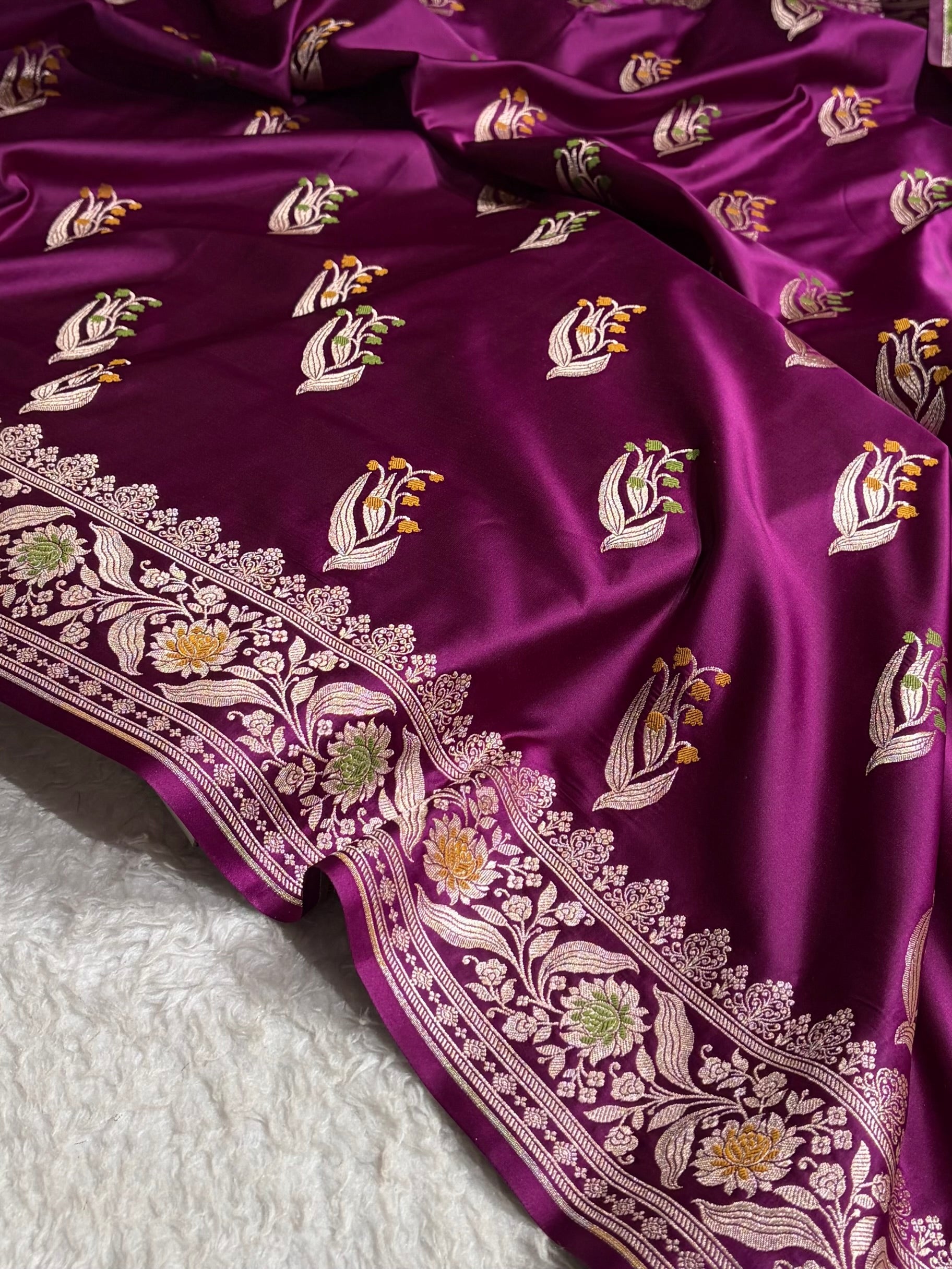 Mashru Satin Silk Banarasi Saree with Scalloped Border & Rupa Sona Motifs