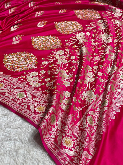 Mashru Satin Silk Banarasi Saree with Scalloped Border & Rupa Sona Motifs