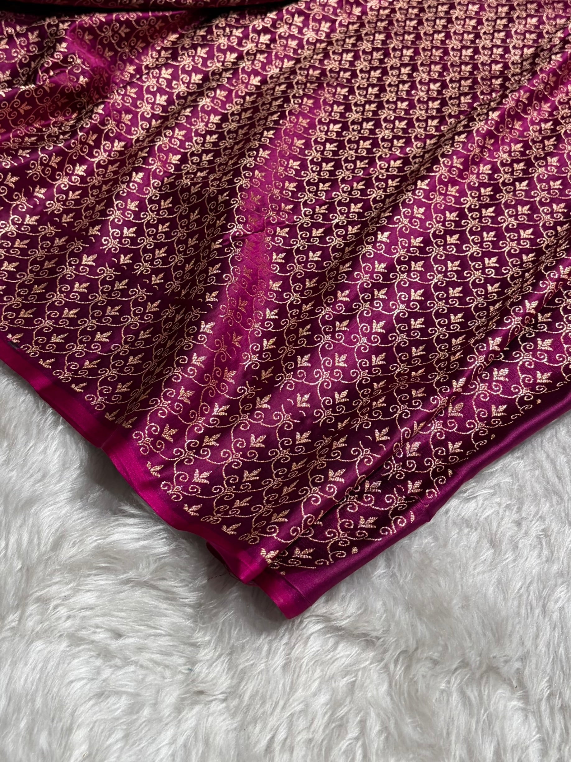 Banarasi Mashru Silk Saree with Floral Scalloped Border & Rupa Sona Motifs