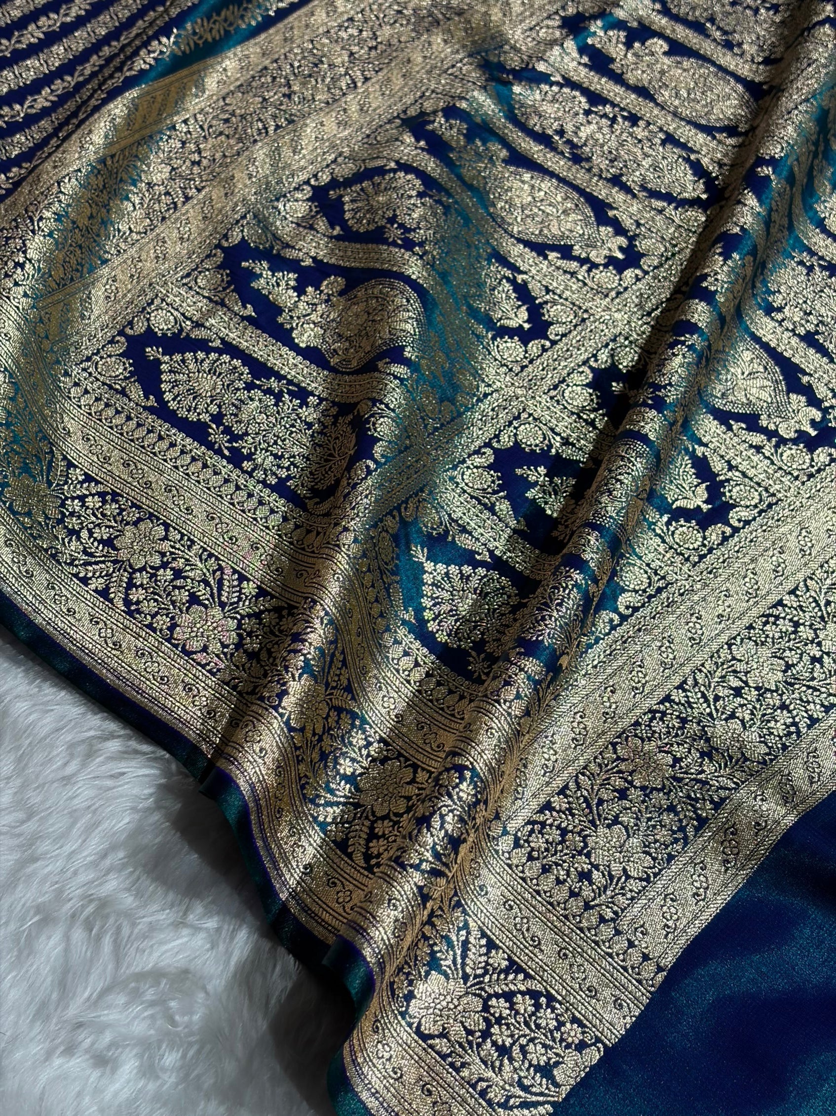 Royal Blue Shades Stripe Pattern Banarasi Satin Silk Saree