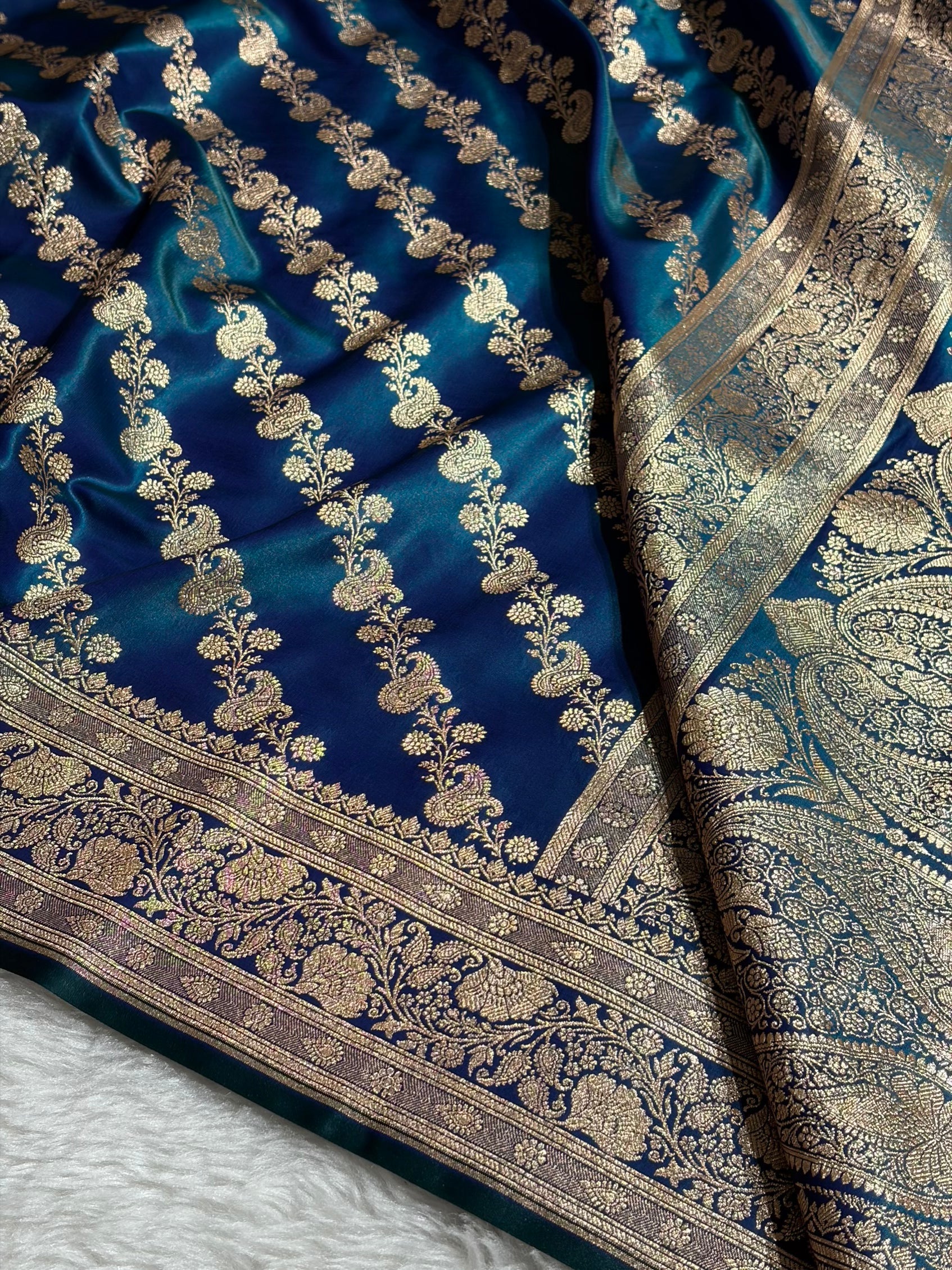 Banarasi German  Cross Pattern Banarasi Satin Silk Saree