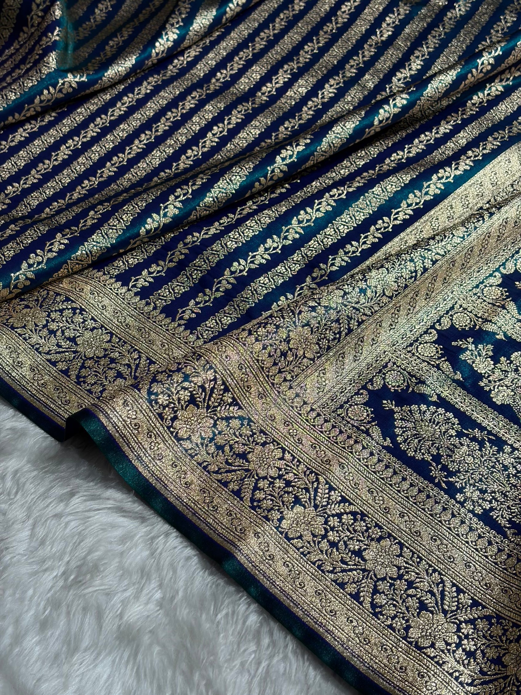 Royal Blue Shades Stripe Pattern Banarasi Satin Silk Saree
