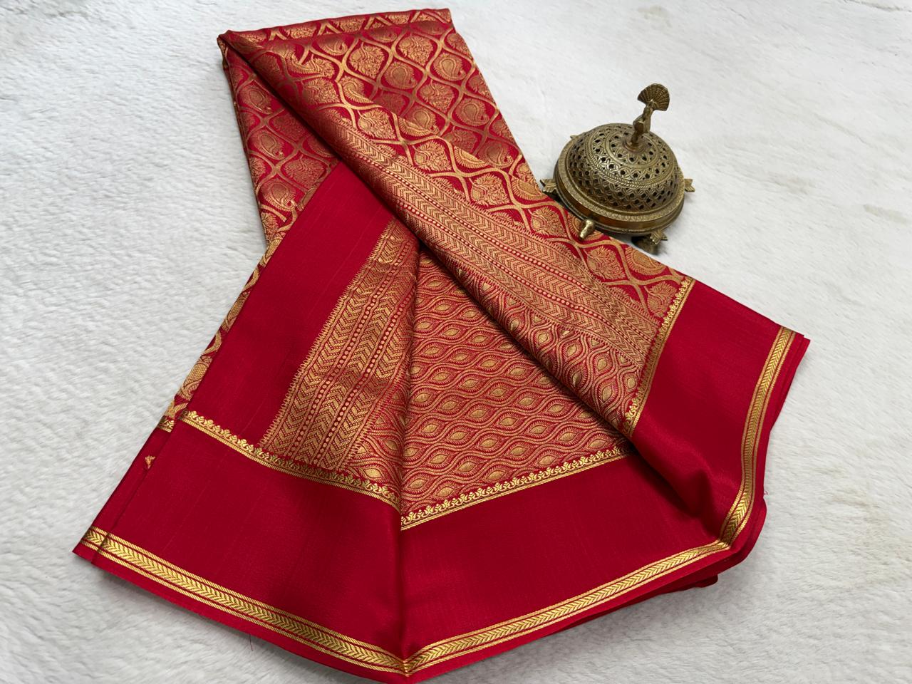 Exclusive Brocade Soft Silk Saree with Rich Weaving & Elegant Border