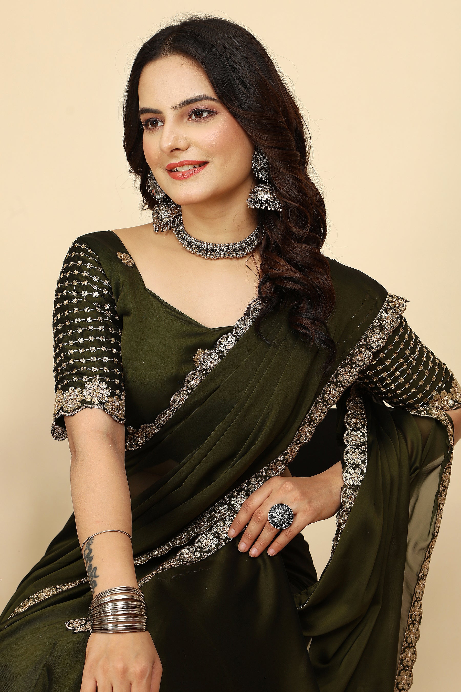 A Touch of Royalty: Premium Silk & Exquisite Embroidery