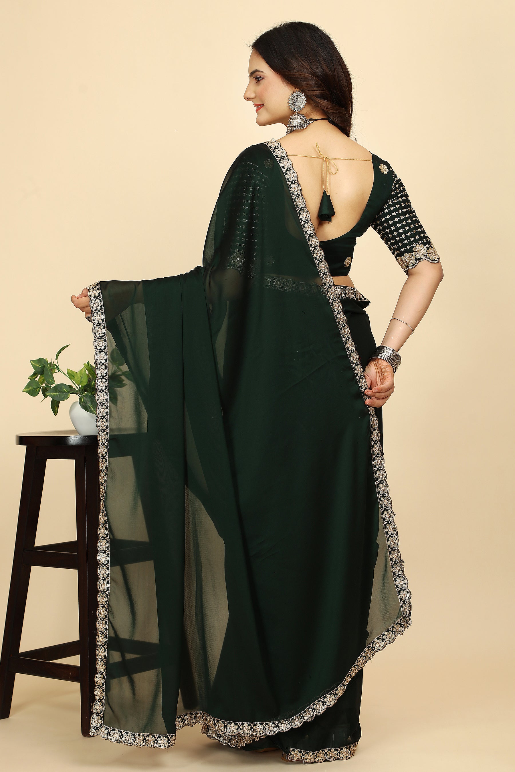 Where Art Meets Fashion: Premium Space Silk with C Pallu