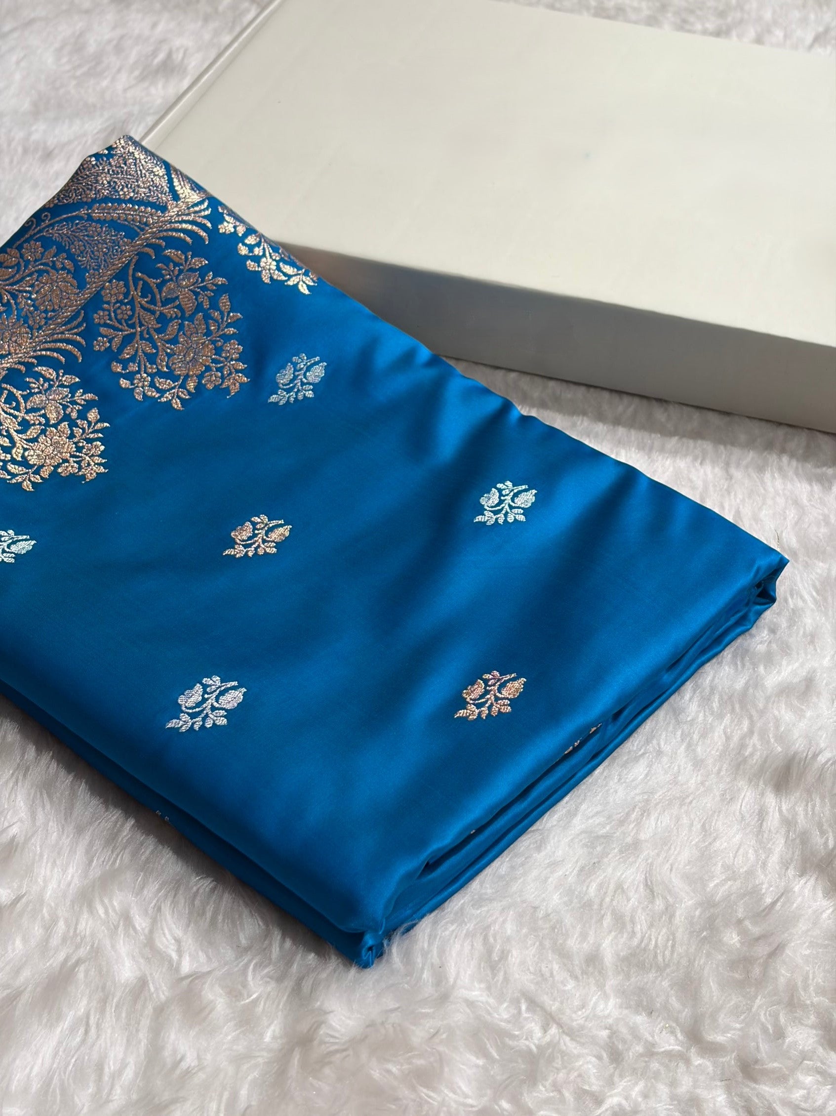 Banarasi Mashru Silk Saree with Floral Scalloped Border & Rupa Sona Motifs