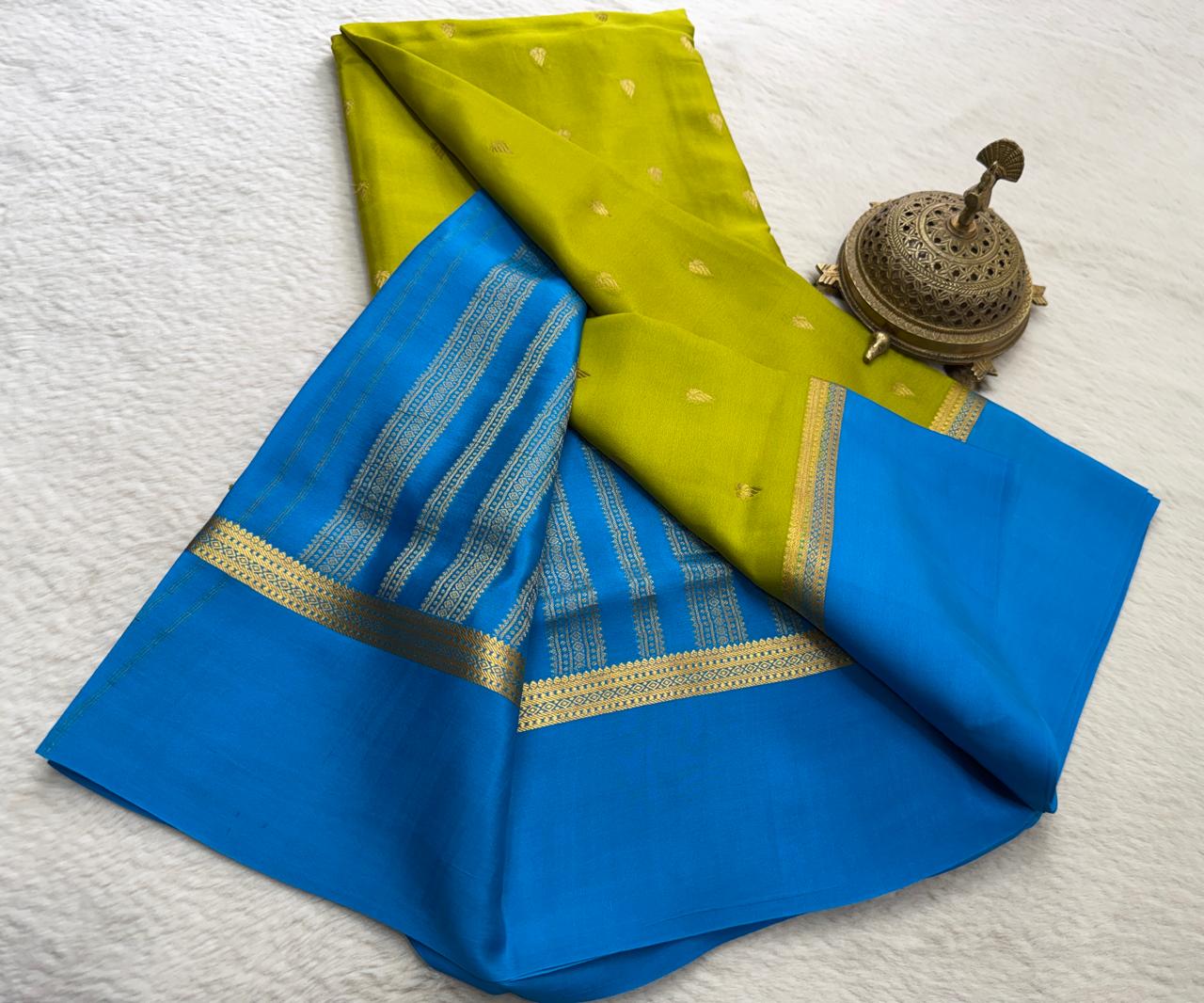 Crepe Mangoo Silk Saree with Bentex Border & Rich Pallu | Elegant Festive Collection