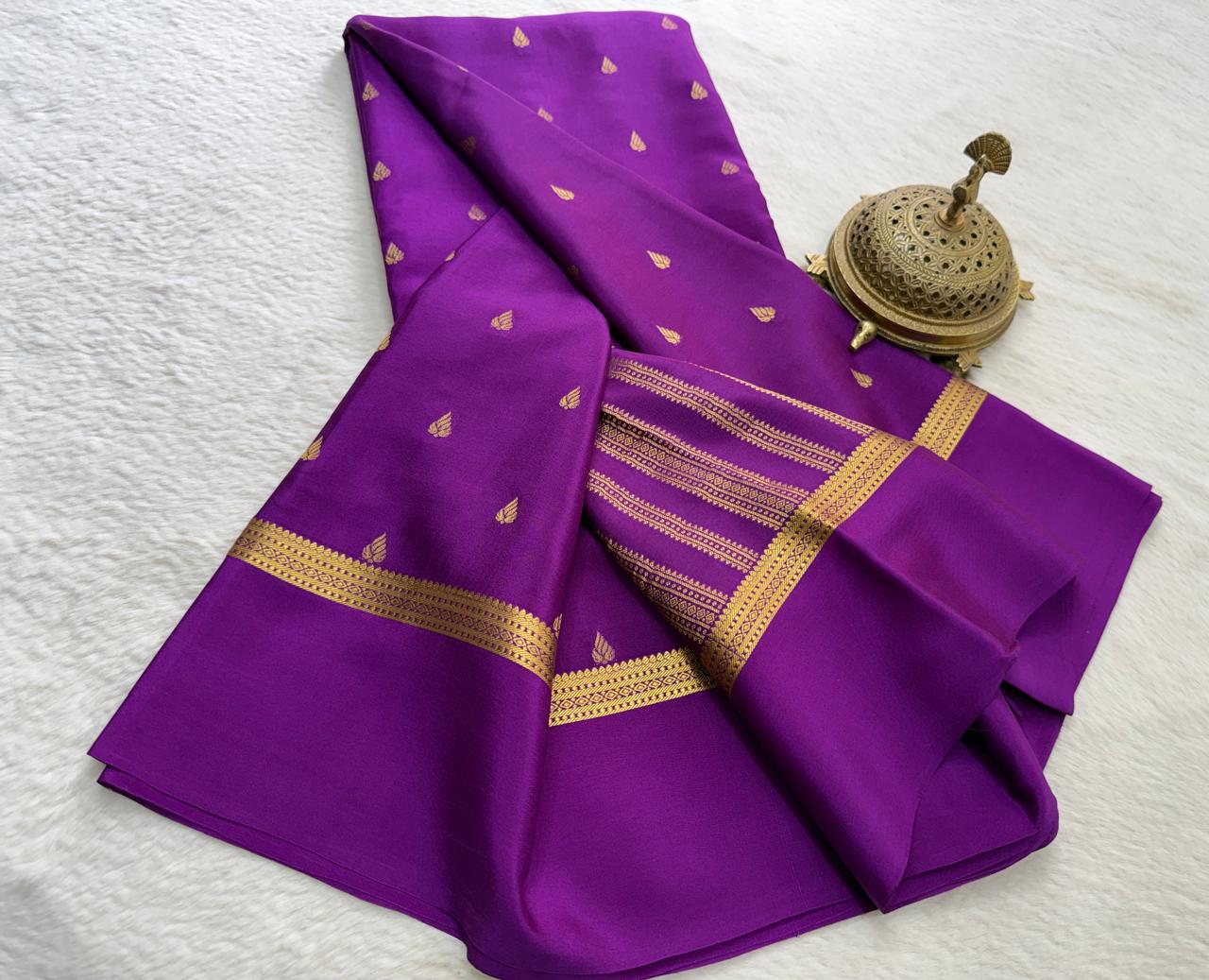Crepe Mangoo Silk Saree with Bentex Border & Rich Pallu | Elegant Festive Collection
