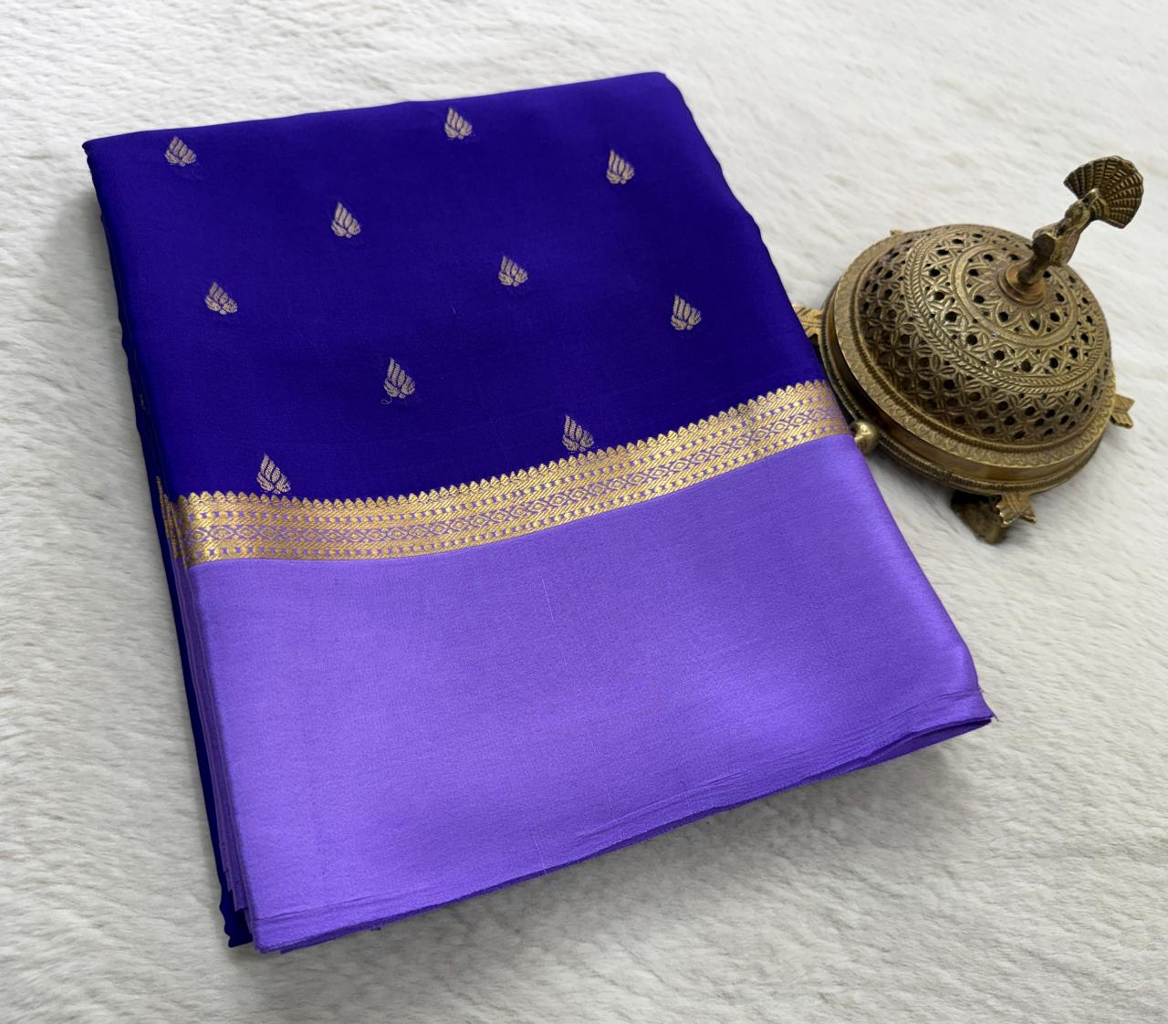 Crepe Mangoo Silk Saree with Bentex Border & Rich Pallu | Elegant Festive Collection