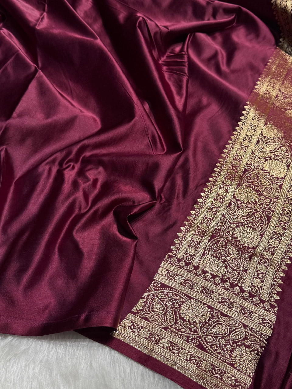 Floral Jaal Pattern Banarasi Satin Katan Silk Saree