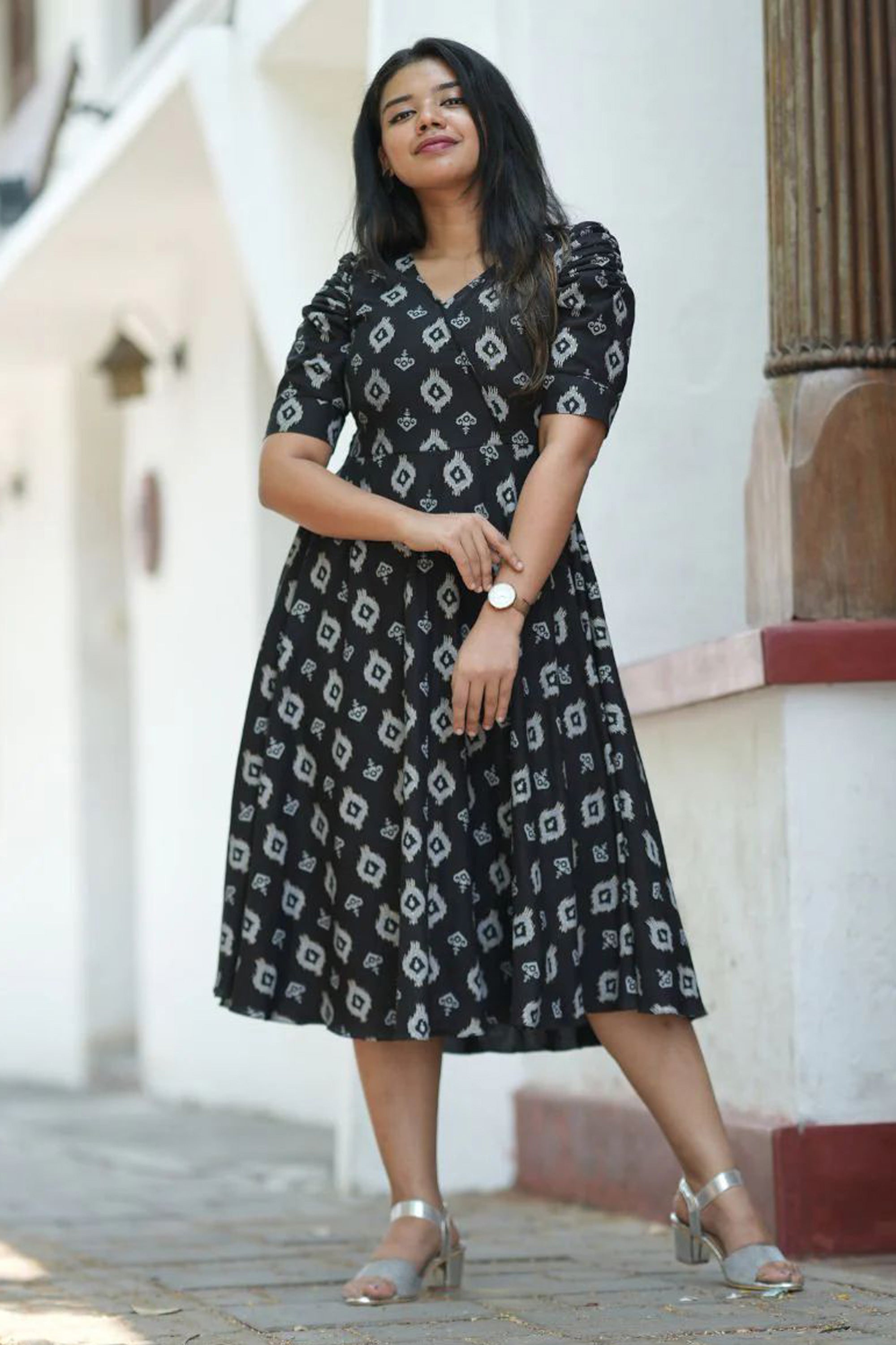 Beautiful Black And Grey Ethnic Print Dress