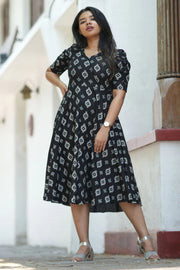 Beautiful Black And Grey Ethnic Print Dress