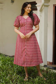 Women'S Maroon Featuring V Neck And Puffed Sleeves Aline Dress