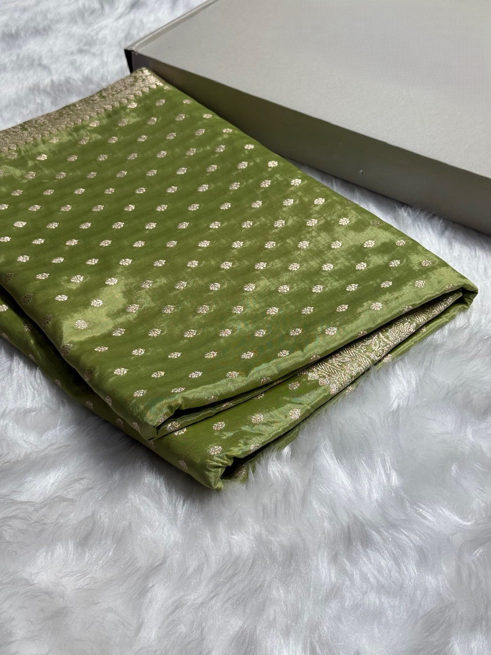 Crepe Silky Katan Banarasi Saree | Premium Jacquard Silk Saree | Mysorepattu