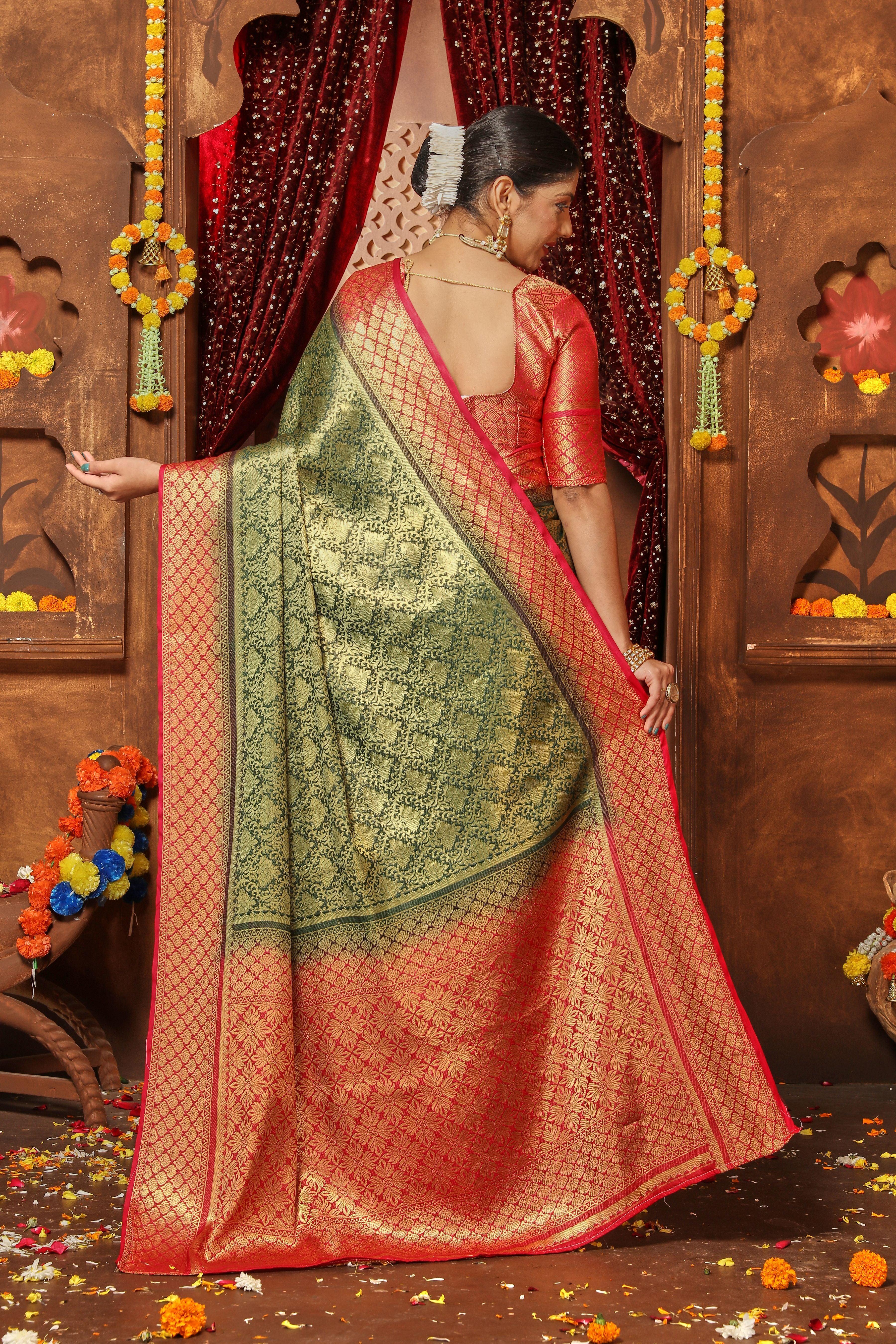Sophisticated Silks: Zari Elegance in Every Weave