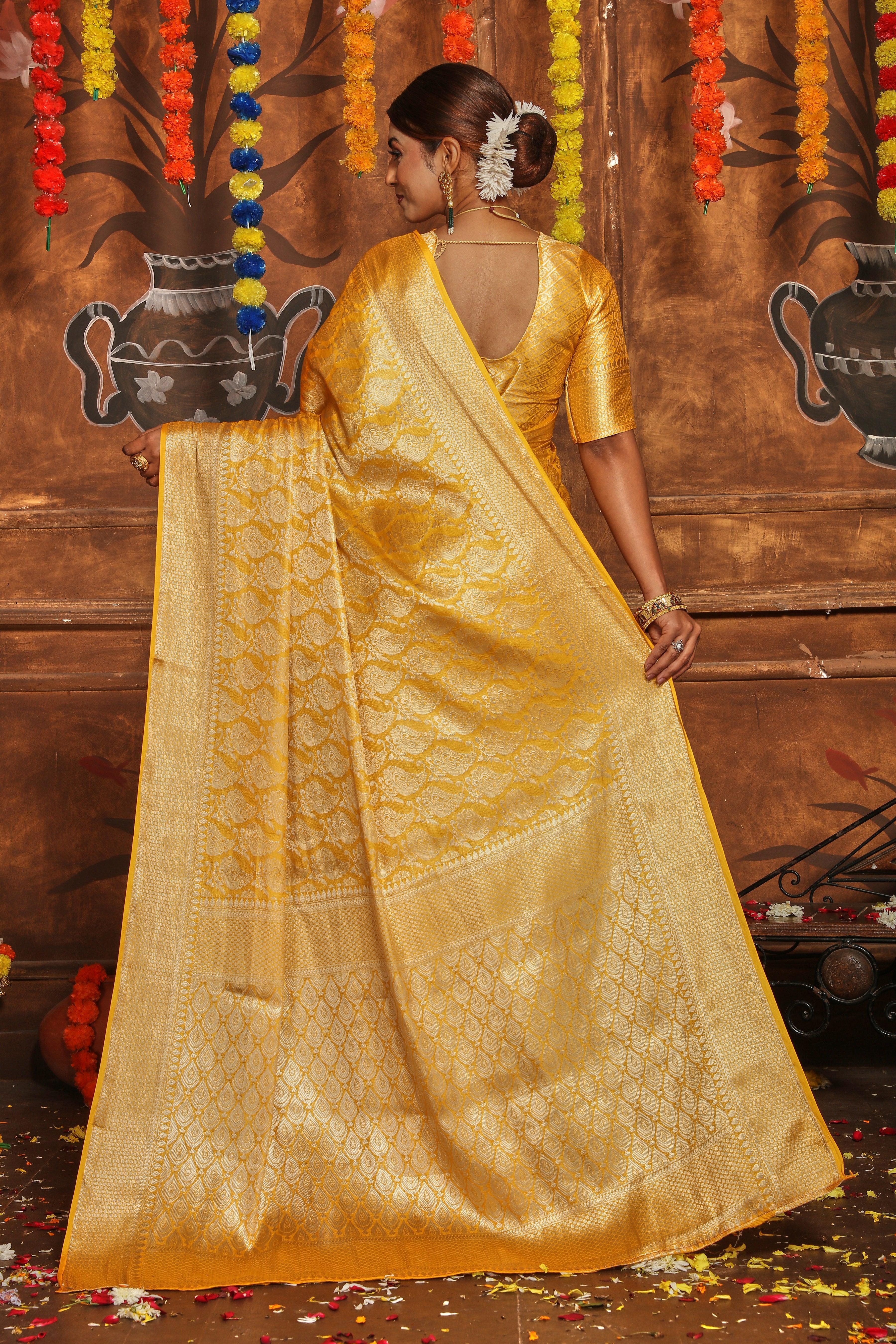 Timeless Grace: Silk Sarees with a Modern Twist