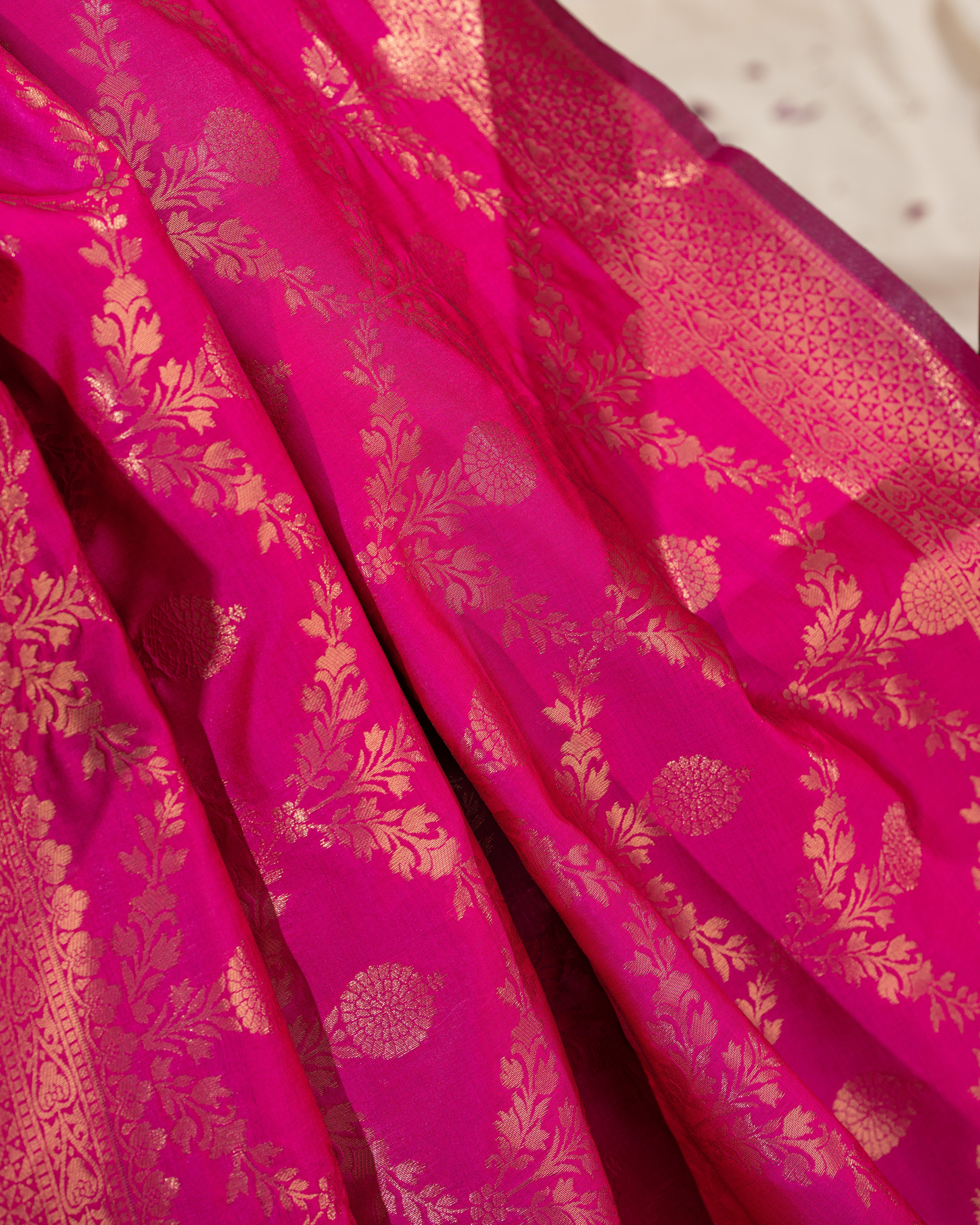 Elegant Plain Silk Sarees for Weddings & Festivals