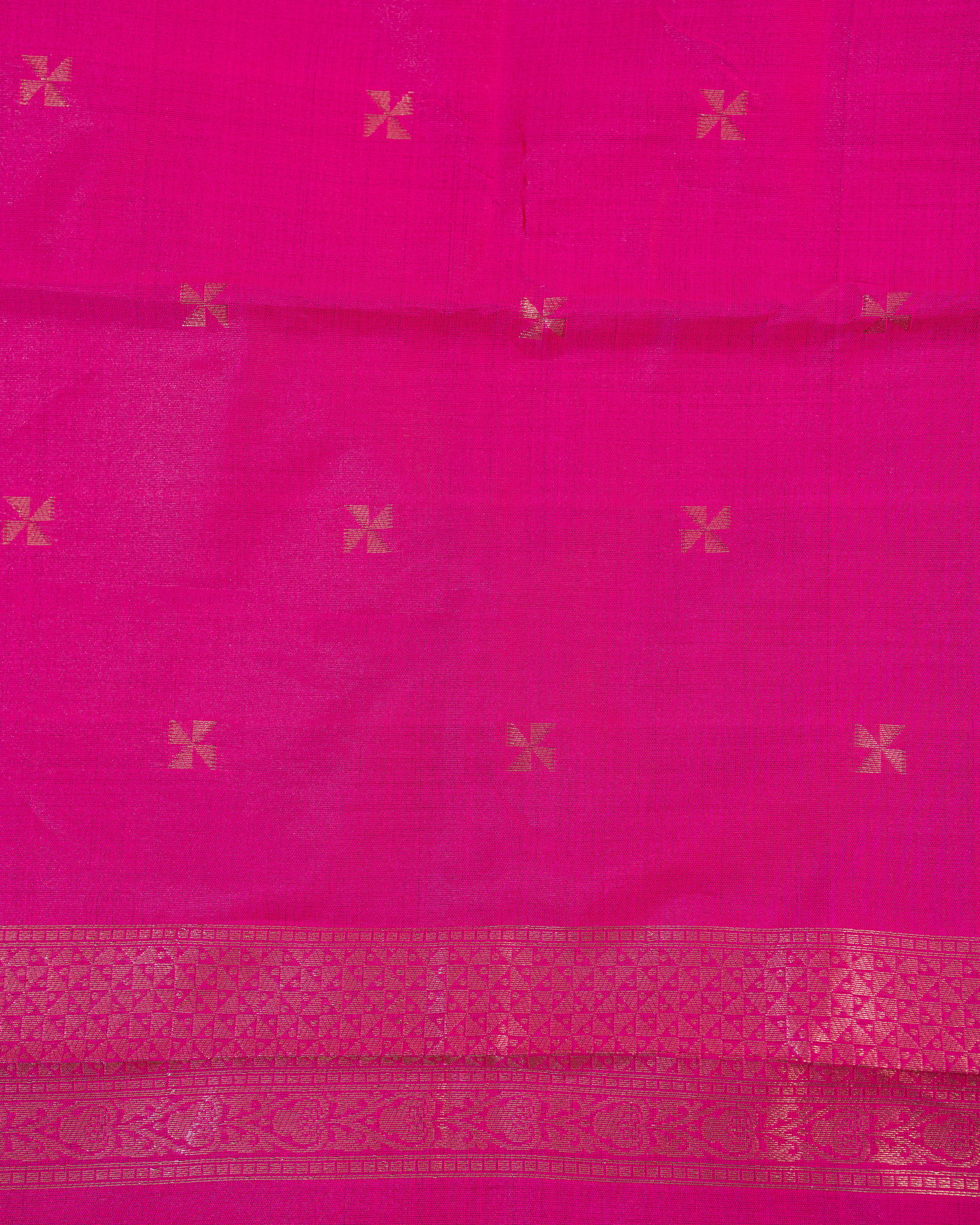 Elegant Plain Silk Sarees for Weddings & Festivals