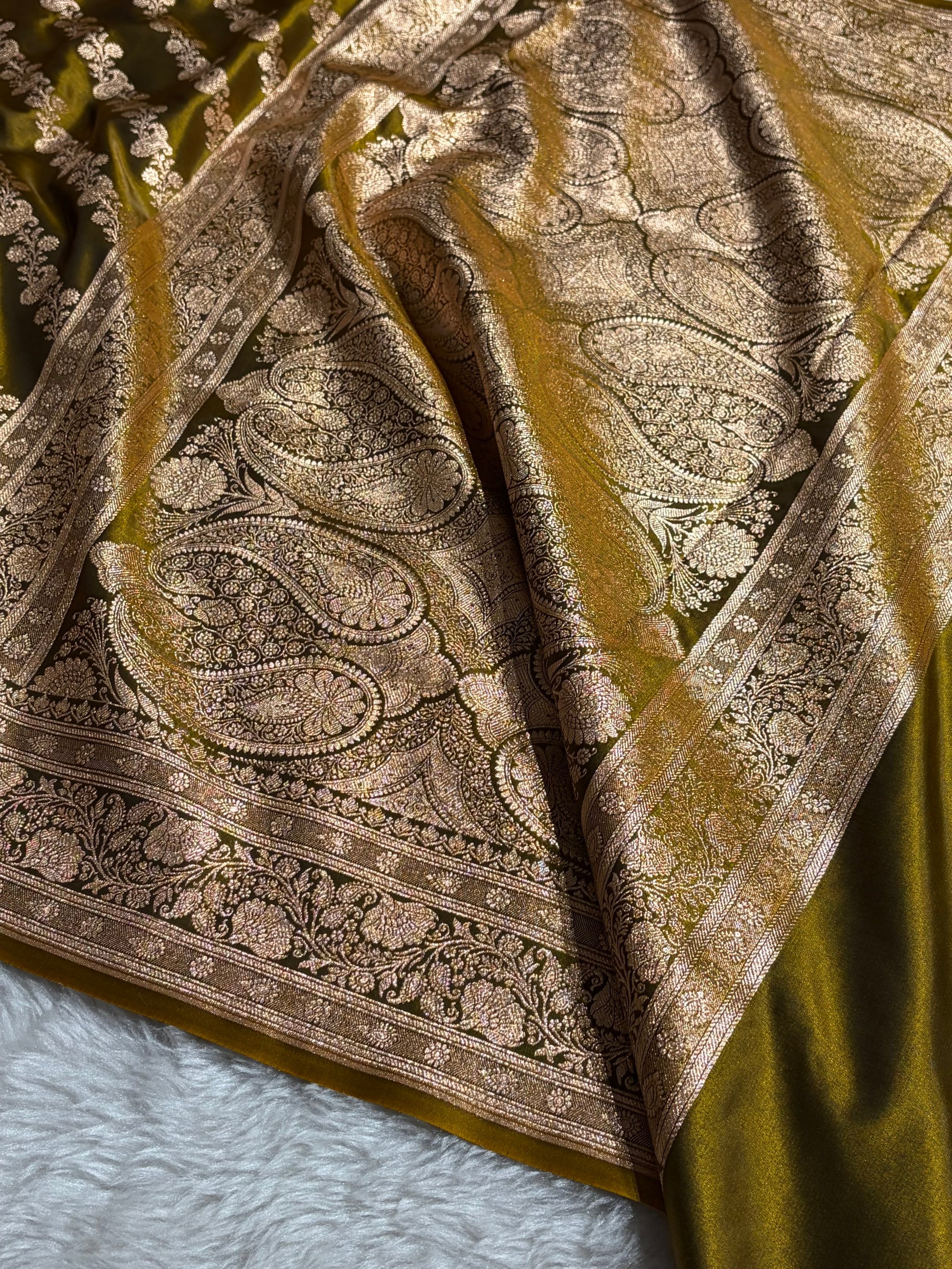 Banarasi German  Cross Pattern Banarasi Satin Silk Saree