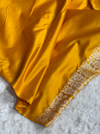 Mashru Silk Banarasi Saree with Rupa Sona Motifs & Scalloped Border