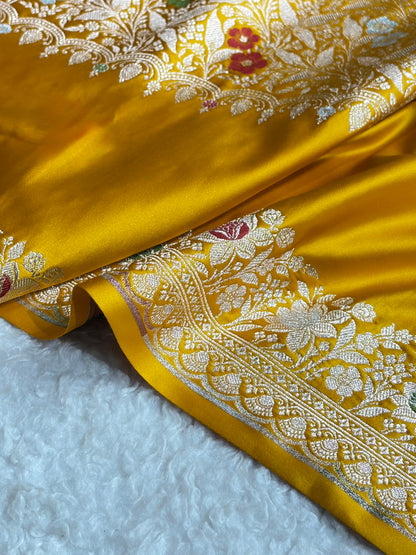 Mashru Silk Banarasi Saree with Rupa Sona Motifs & Scalloped Border