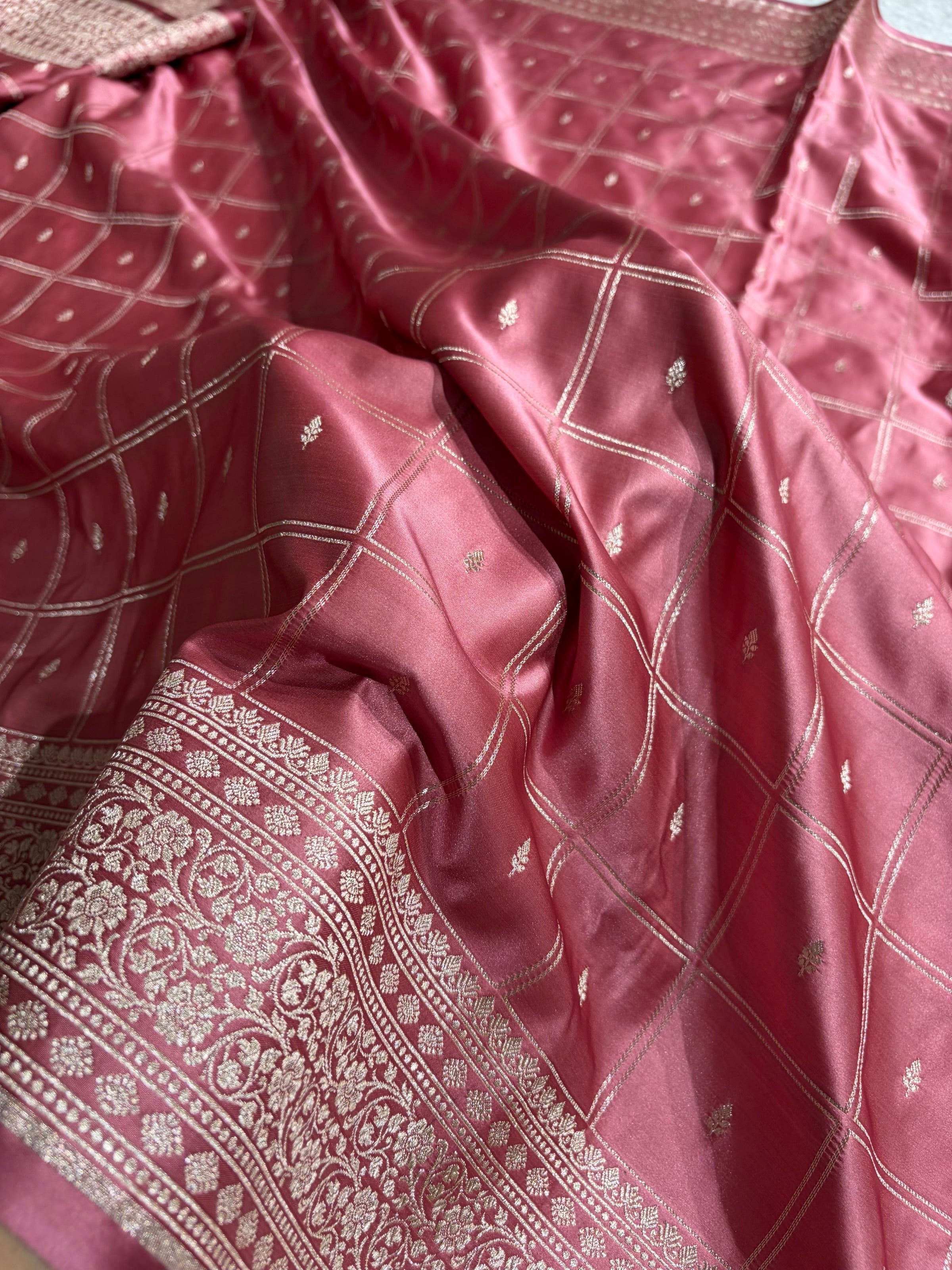 Banarasi Floral Border Mashru Silk Saree Black | Rupa Sona Jacquard Saree
