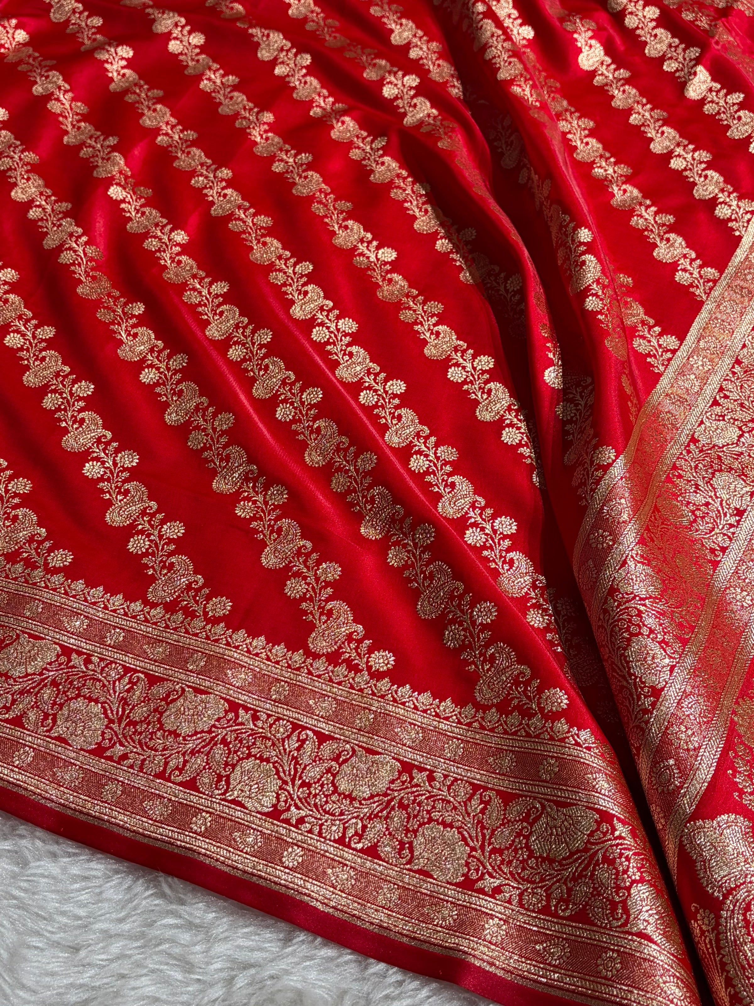 Banarasi German  Cross Pattern Banarasi Satin Silk Saree