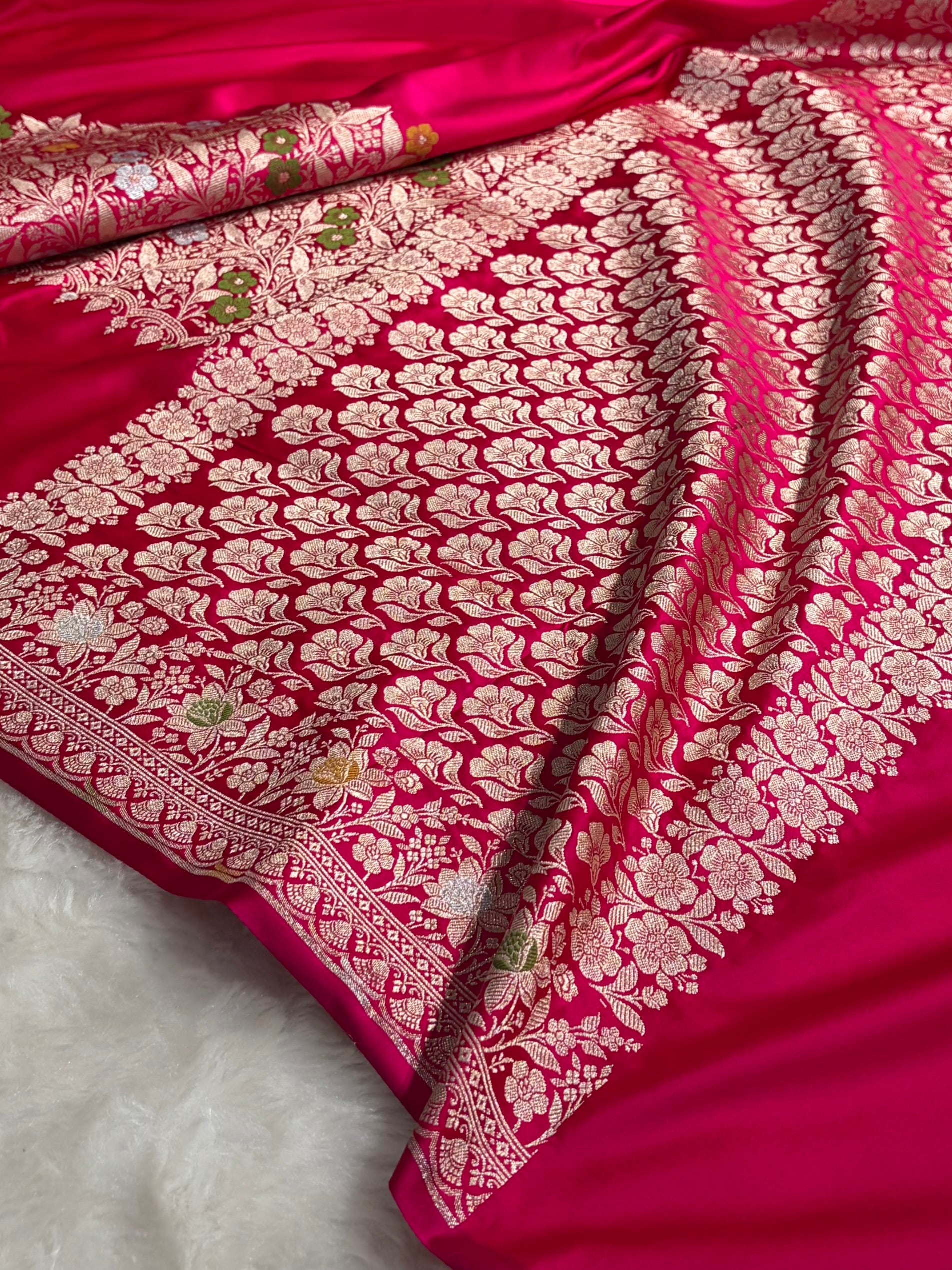 Mashru Silk Banarasi Saree with Rupa Sona Motifs & Scalloped Border