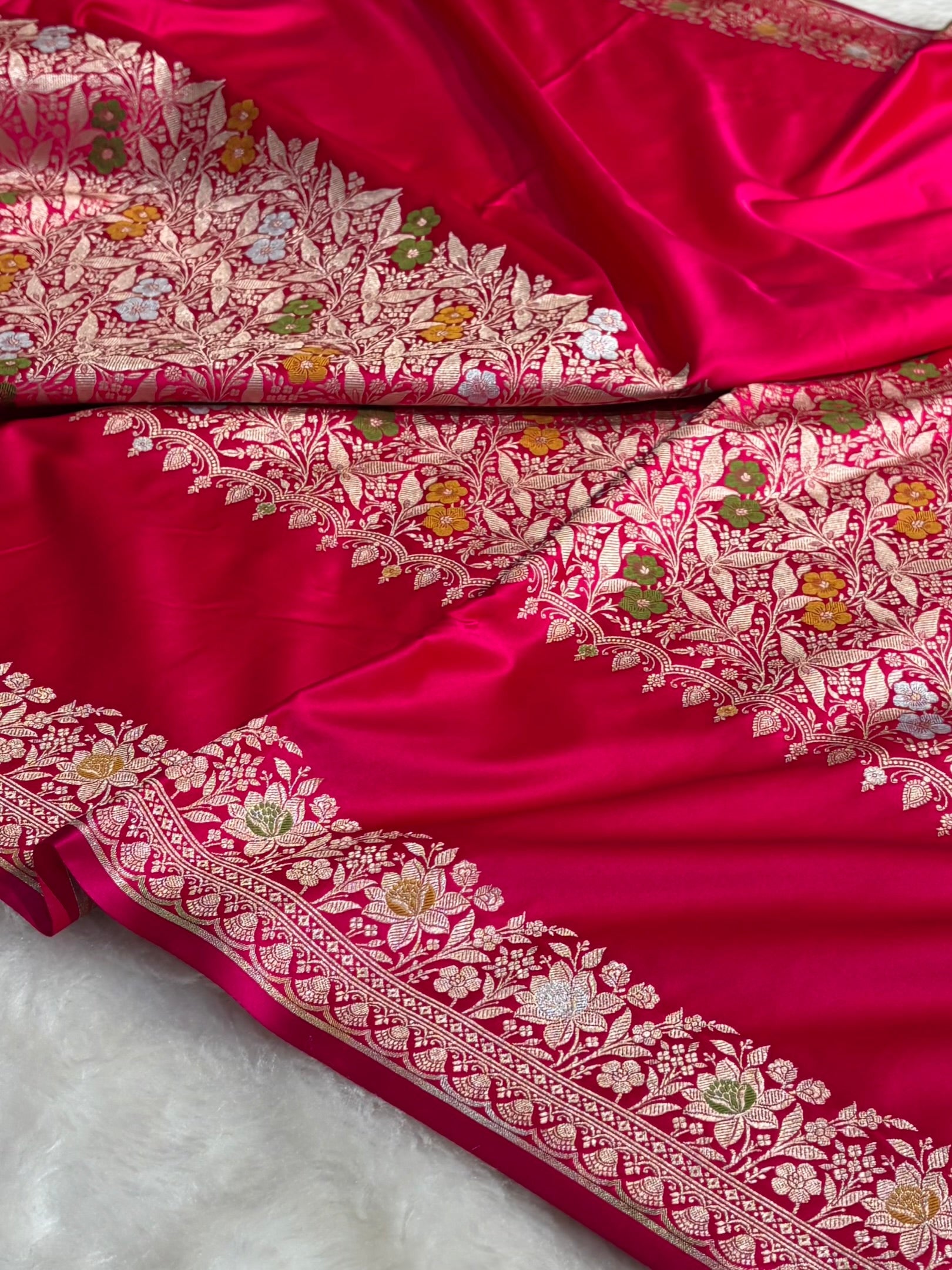 Mashru Silk Banarasi Saree with Rupa Sona Motifs & Scalloped Border