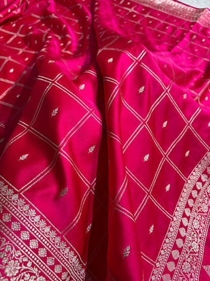 Banarasi Floral Border Mashru Silk Saree Black | Rupa Sona Jacquard Saree