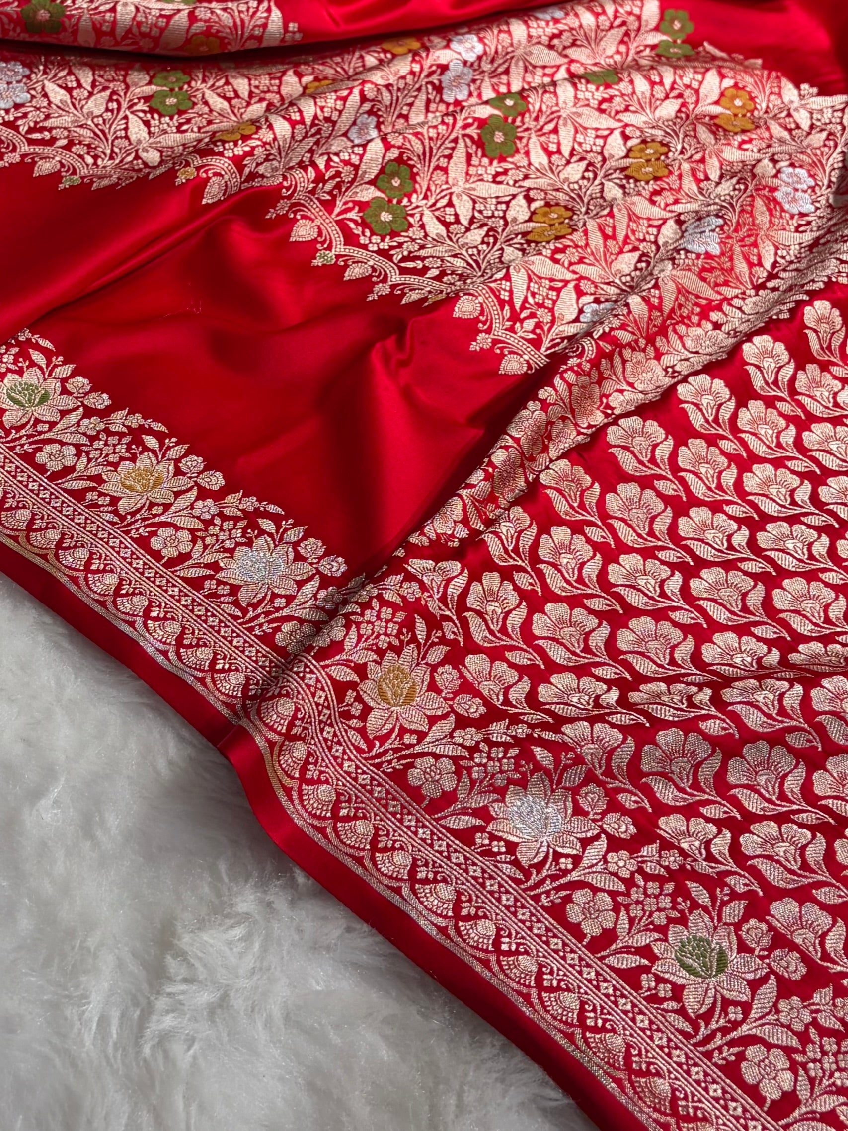 Mashru Silk Banarasi Saree with Rupa Sona Motifs & Scalloped Border