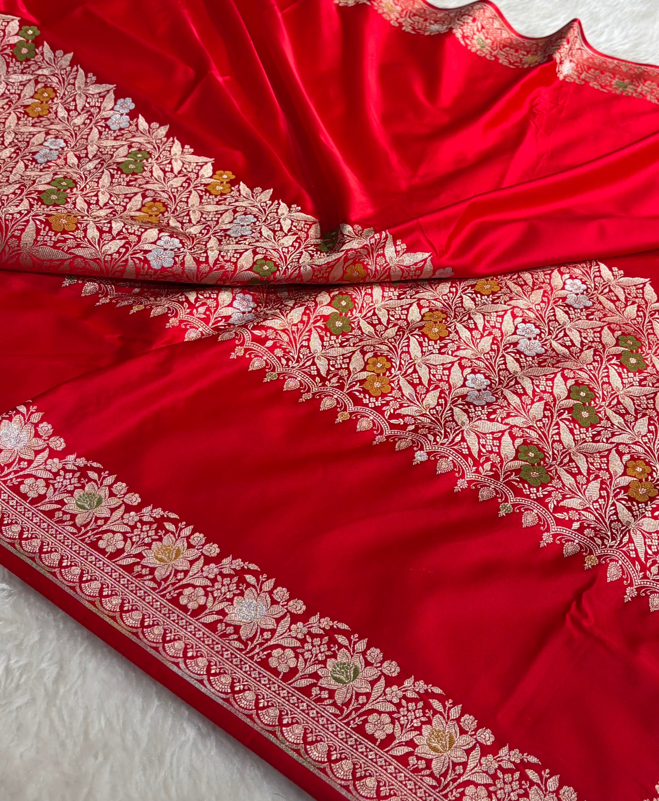 Mashru Silk Banarasi Saree with Rupa Sona Motifs & Scalloped Border