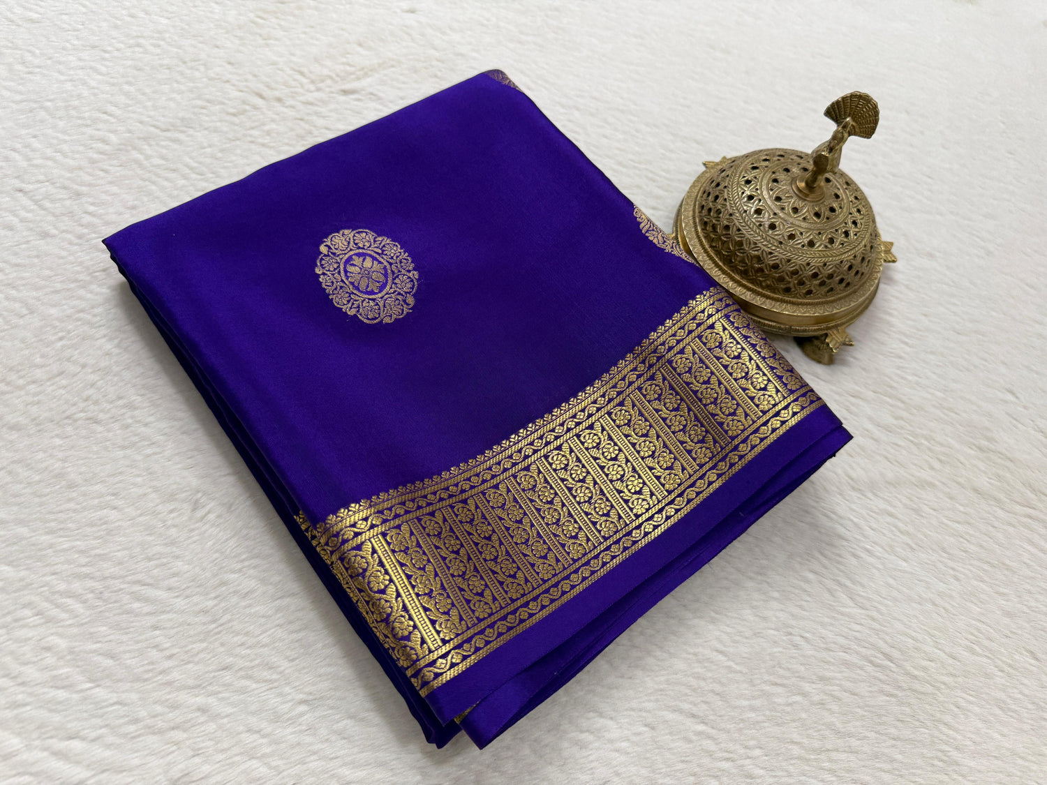 Semi Crepe Silk Saree with Rich Pallu & Floral Motifs | Designer Solid Color Party Wear Saree