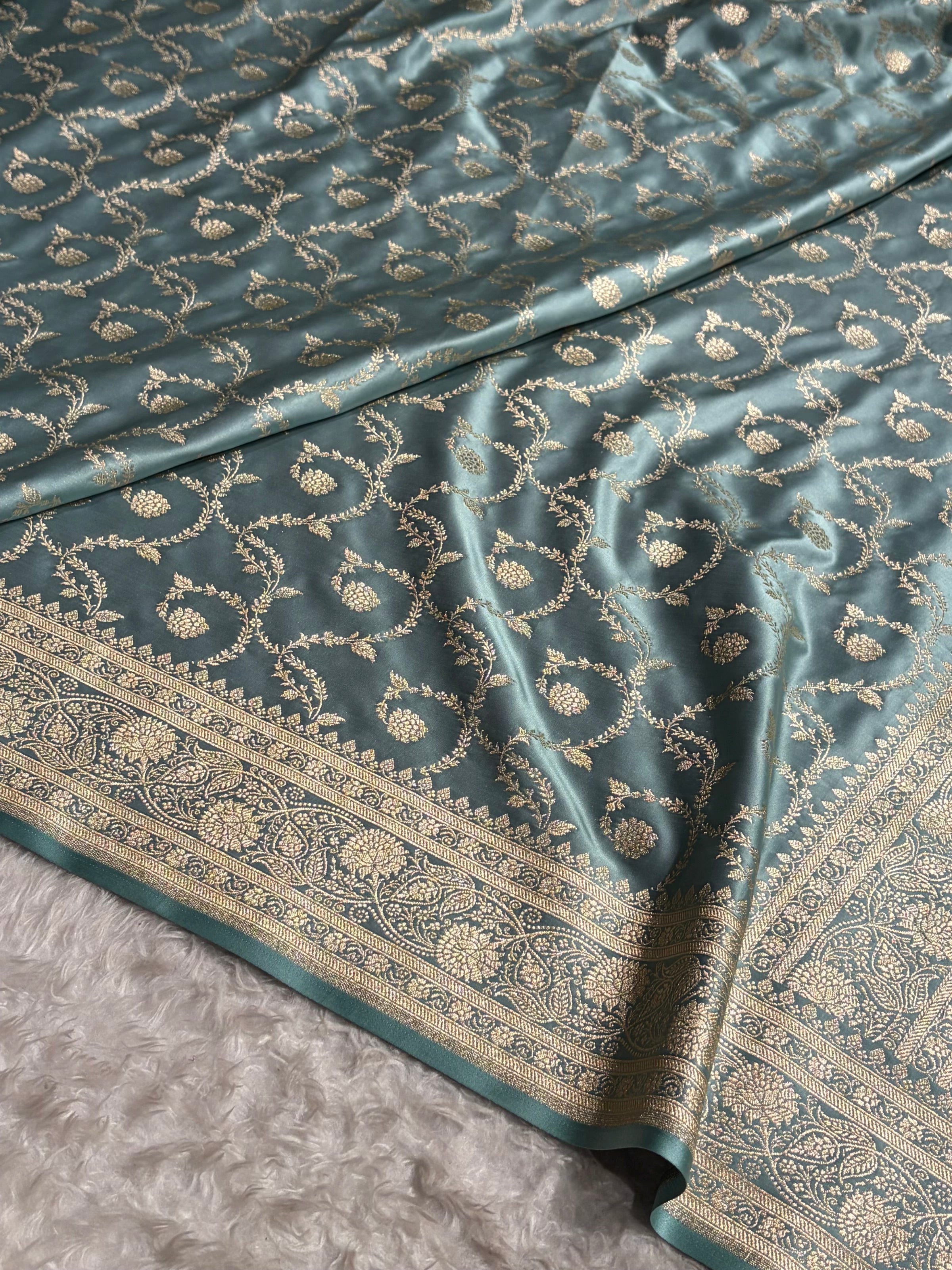 Floral Jaal Pattern Banarasi Satin Katan Silk Saree