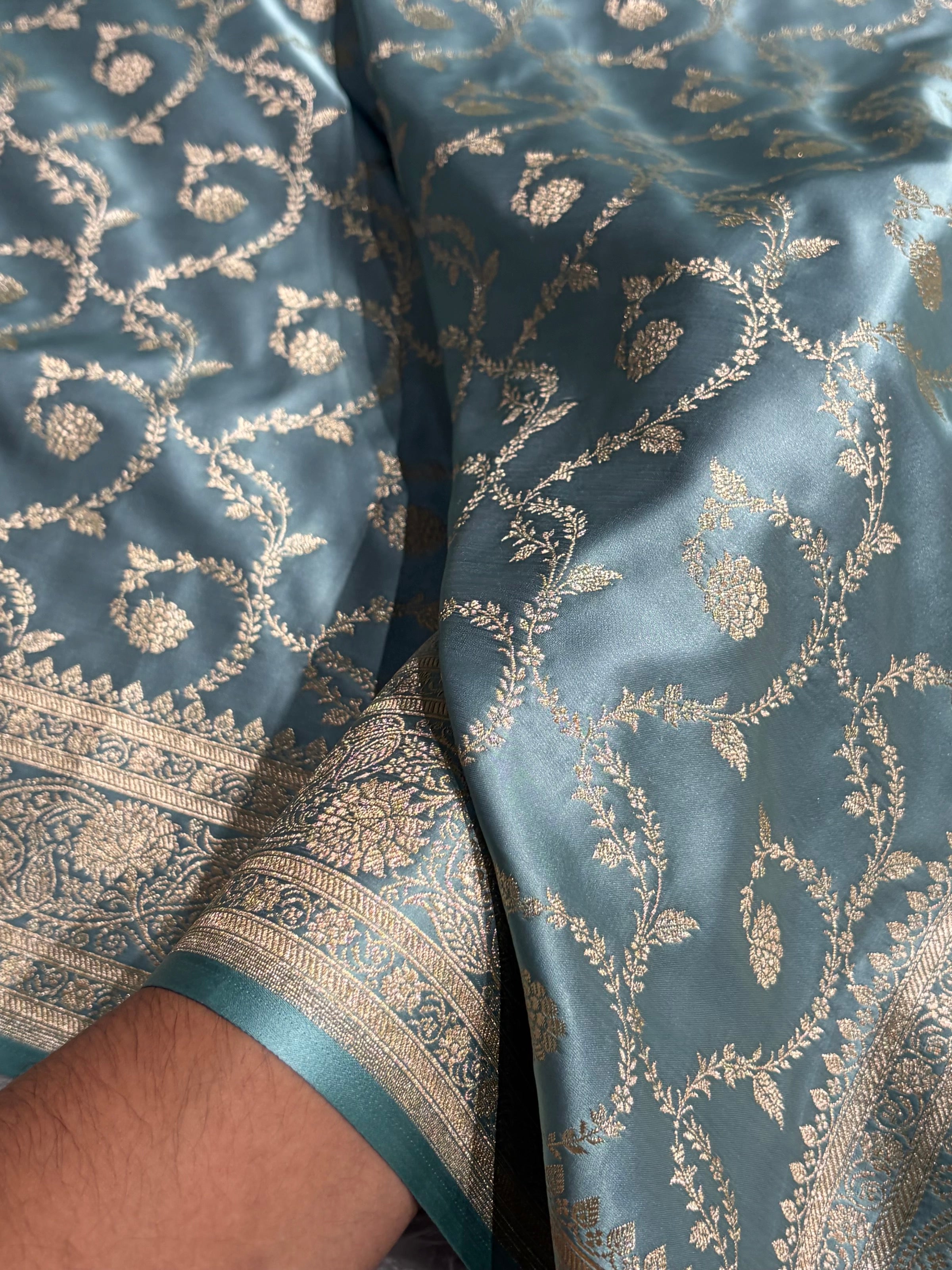 Floral Jaal Pattern Banarasi Satin Katan Silk Saree