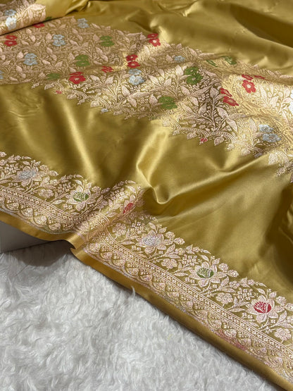 Mashru Silk Banarasi Saree with Rupa Sona Motifs & Scalloped Border