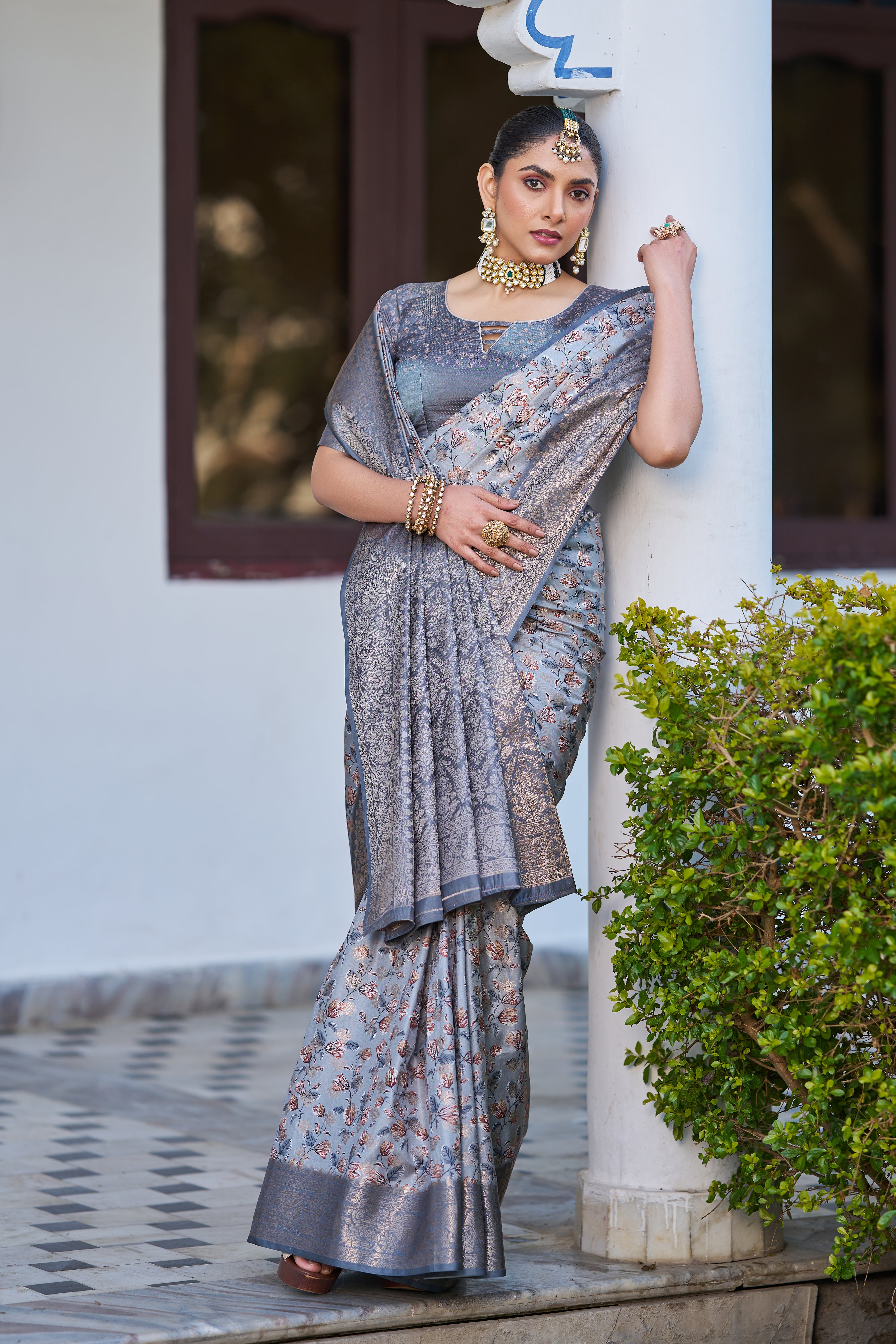 Chic Digital Geometry on Smooth Crepe Silk