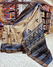 Subtle Sophistication: Grey Tussar Handprint Sarees with Elegant Kanchi Pallu