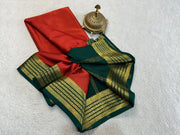 Divine Drape: Uppada Silk Saree with Luxurious Contrast Details