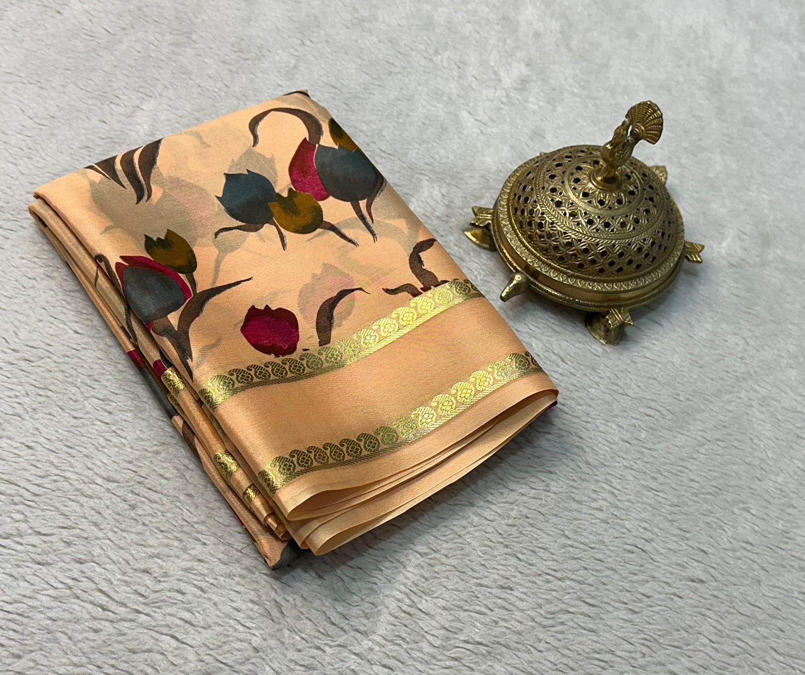 Floral Print Mysore Silk Sarees with Traditional Patta Pallu